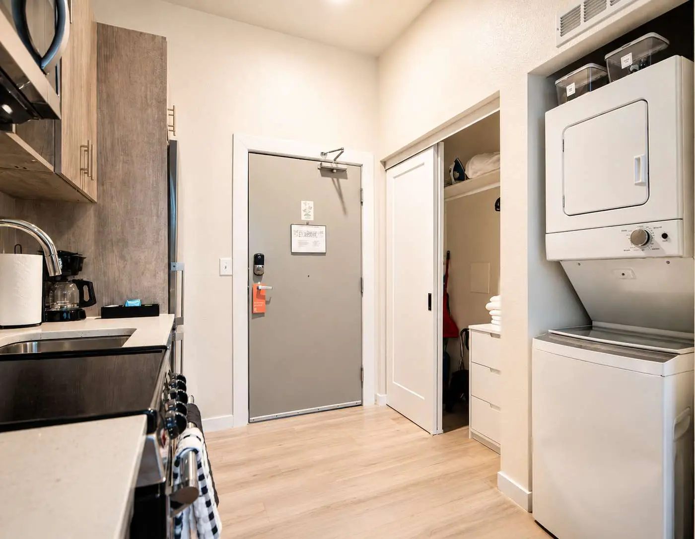 Roami at Zuni | Chic LoHi Apartment