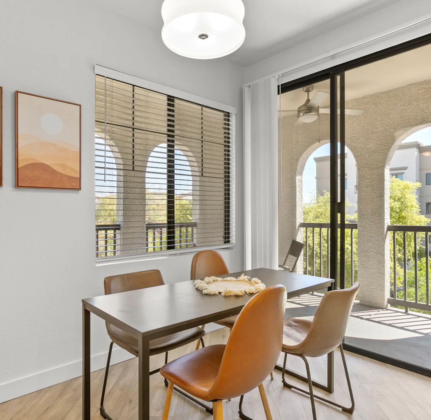 CozySuites Glendale | pool near the stadium