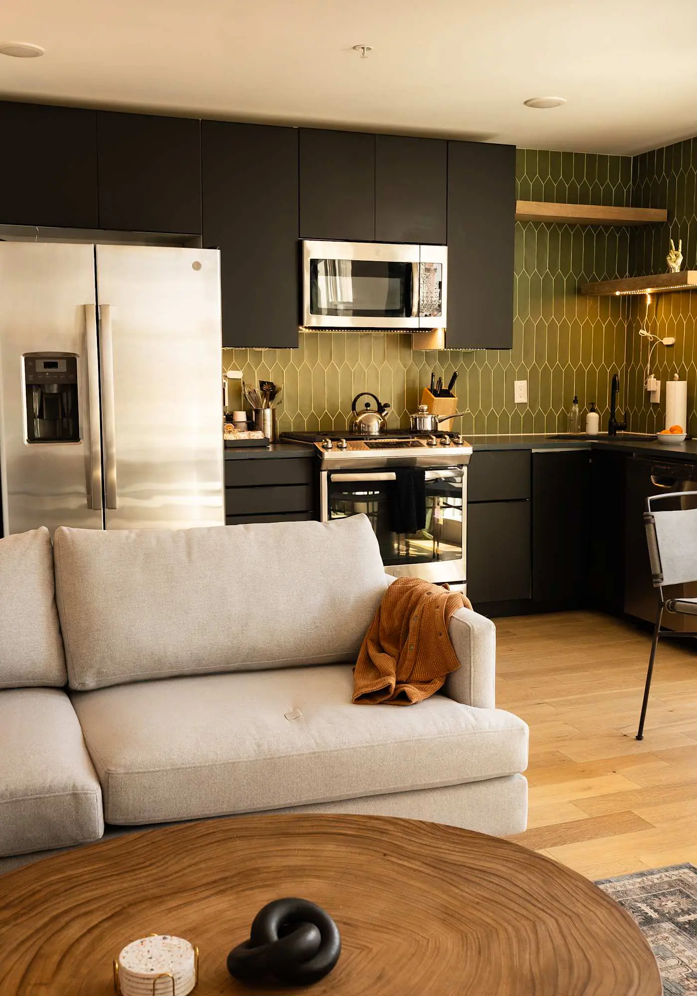 Sosuite | 2BR Apt w W/D, Split Level
