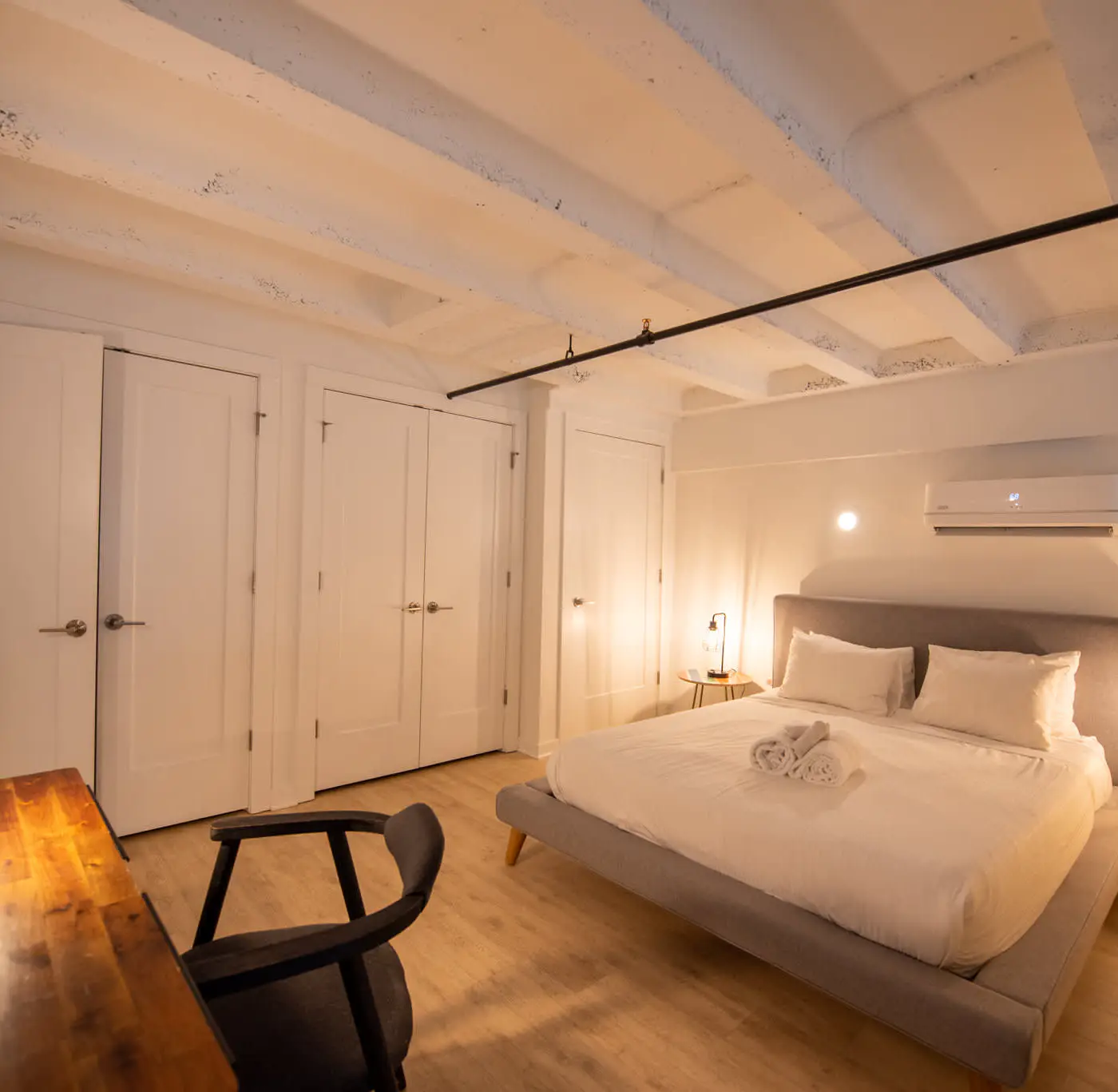 Sosuite | Studio Loft  Gym, Lounge