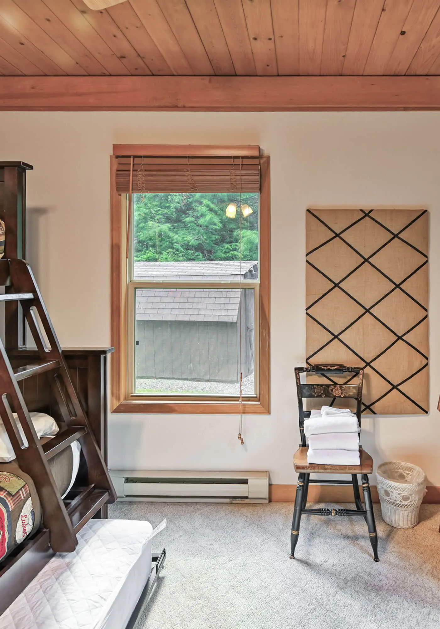 Charming 1BR Cabin - HOT TUB - Mountain View