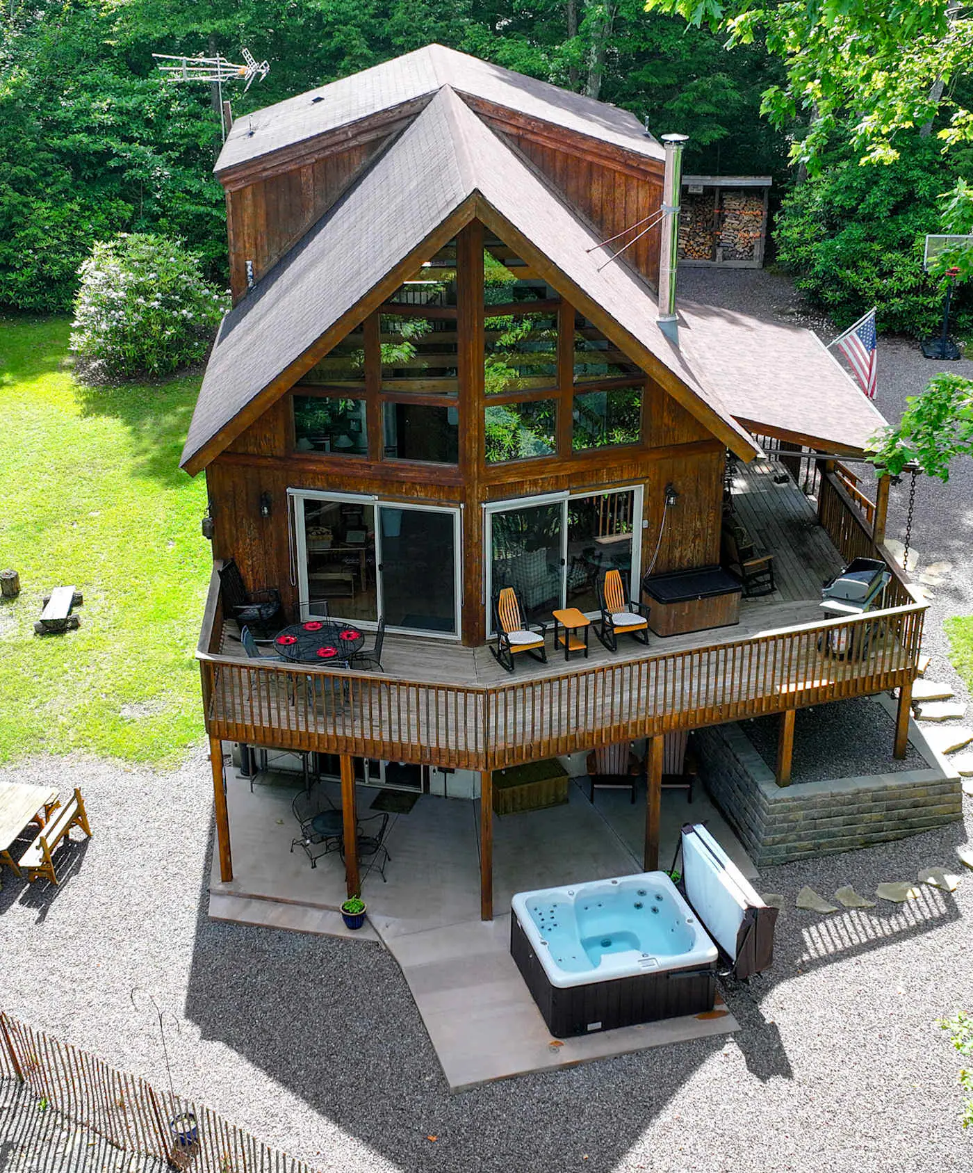 Charming 1BR Cabin - HOT TUB - Mountain View