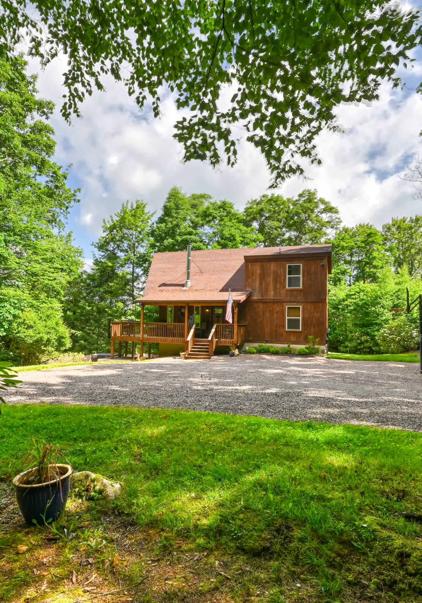 Charming 1BR Cabin - HOT TUB - Mountain View
