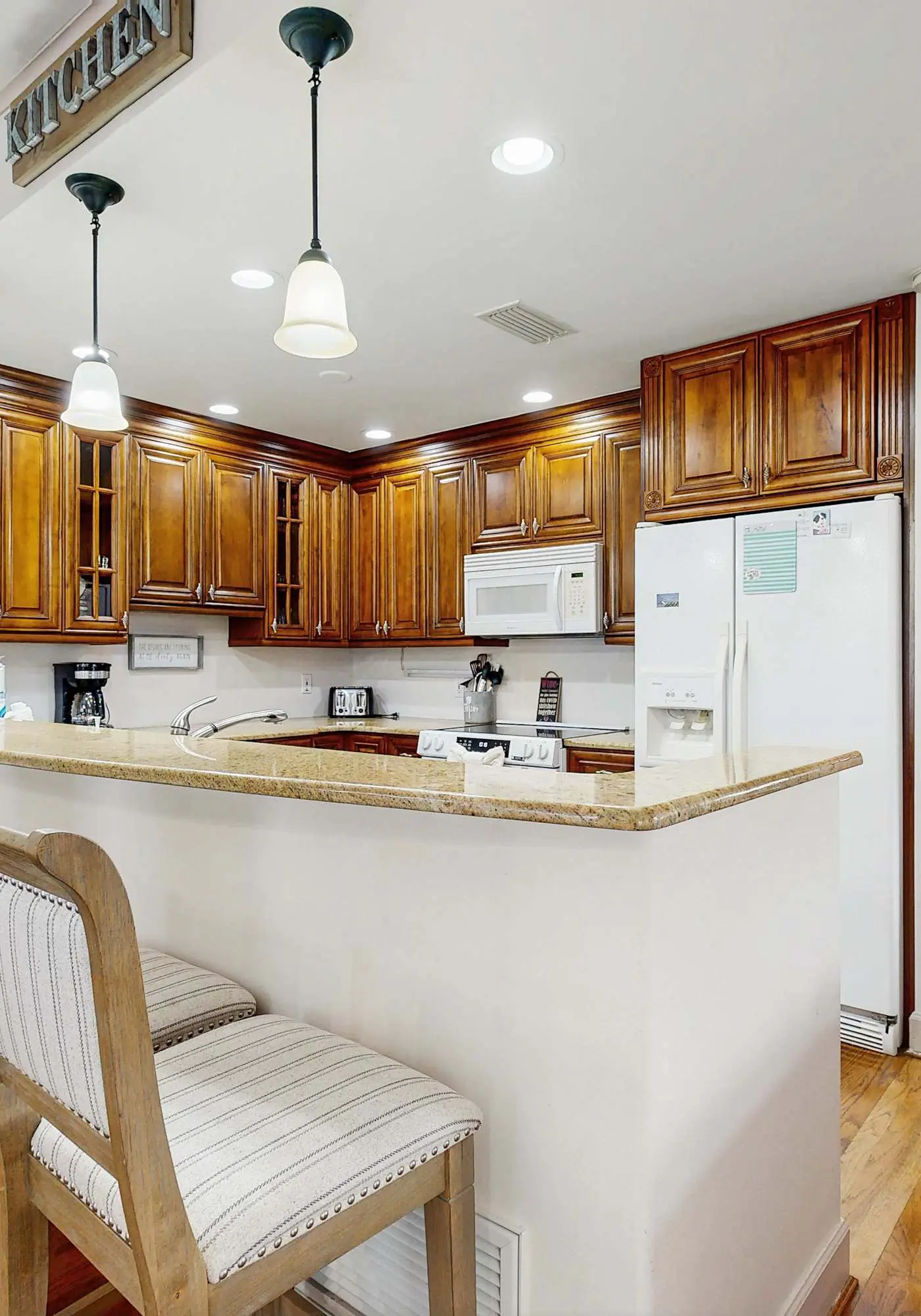 Spacious 3 Bedroom Waterfront Home with Private Pool and in Port Charlotte