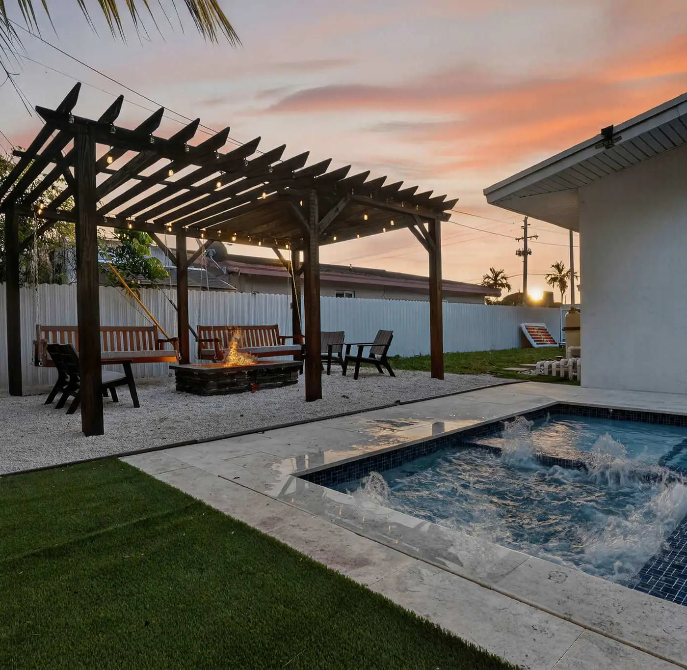 Miami Heated Pool Home Villa  15 min to Beach & Aventura