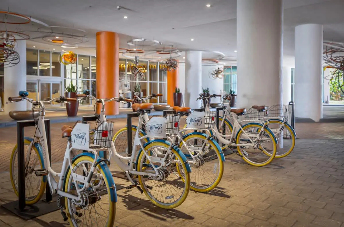 Lyfe Resort l Ocean/Pool View Gym, Beach Access