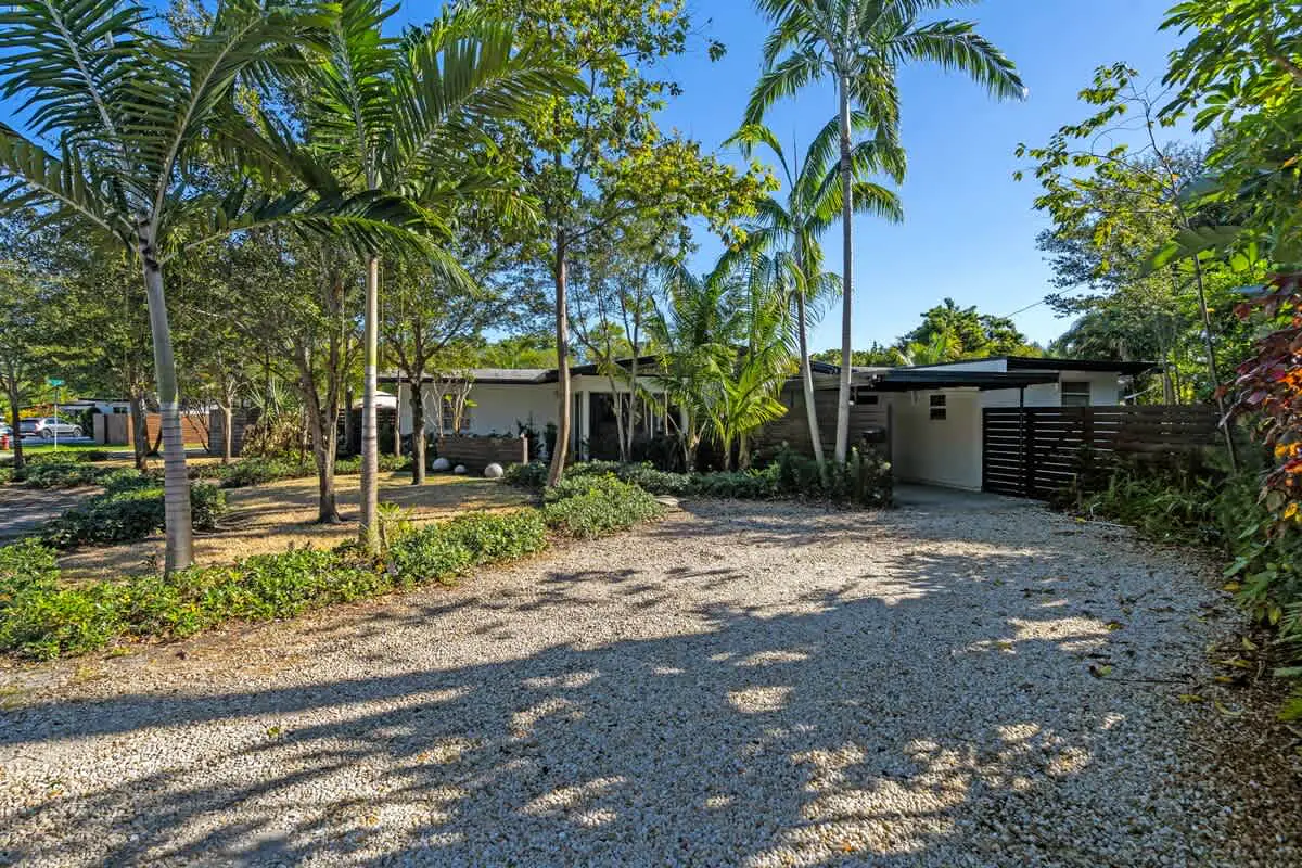 Tropical Private Pool Home  FirePit and Arcades
