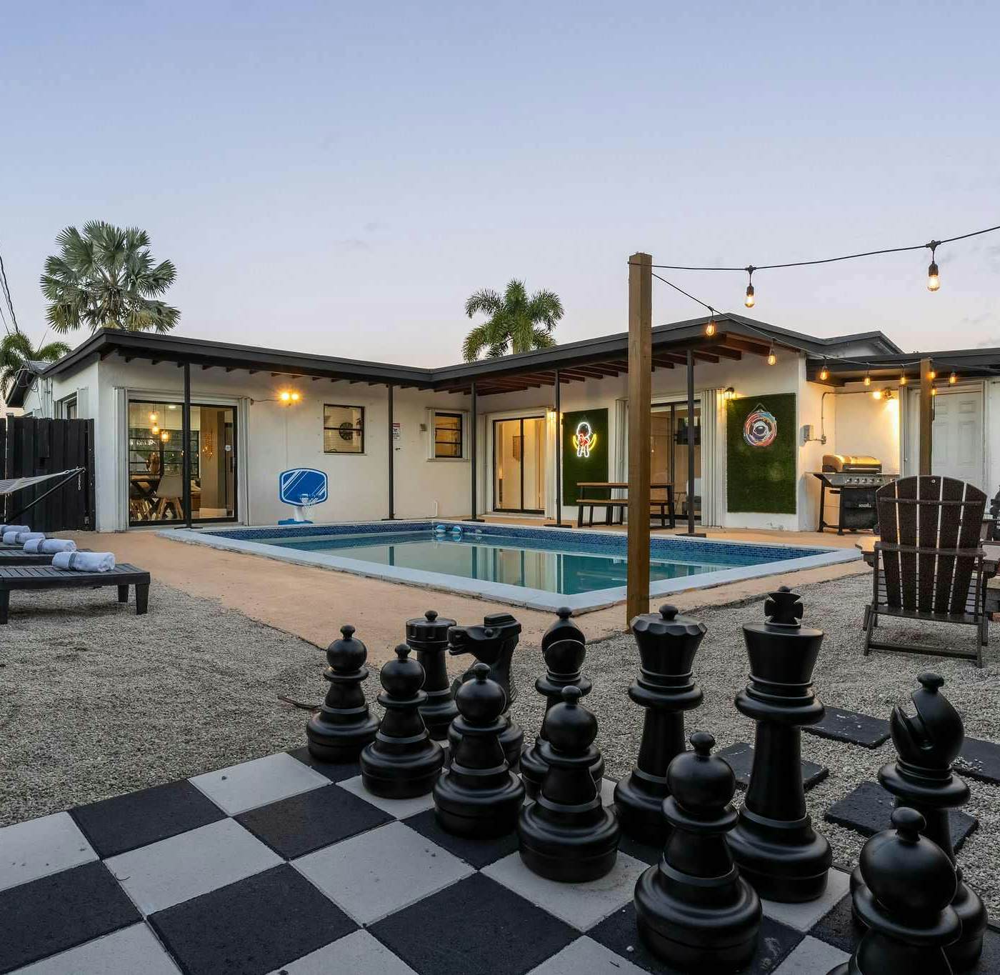 Hollywood Heated Pool  Mini Golf, Unique VR Room
