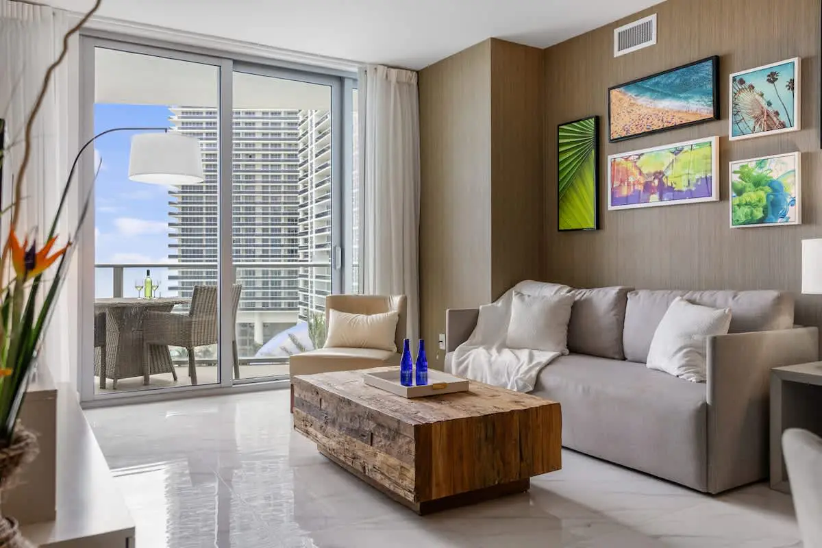 Ventur Luxe Condo l Oceanview | Gym, Beach Access