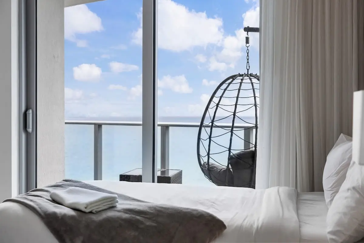 Ventur Luxe Condo l Oceanview | Gym, Beach Access