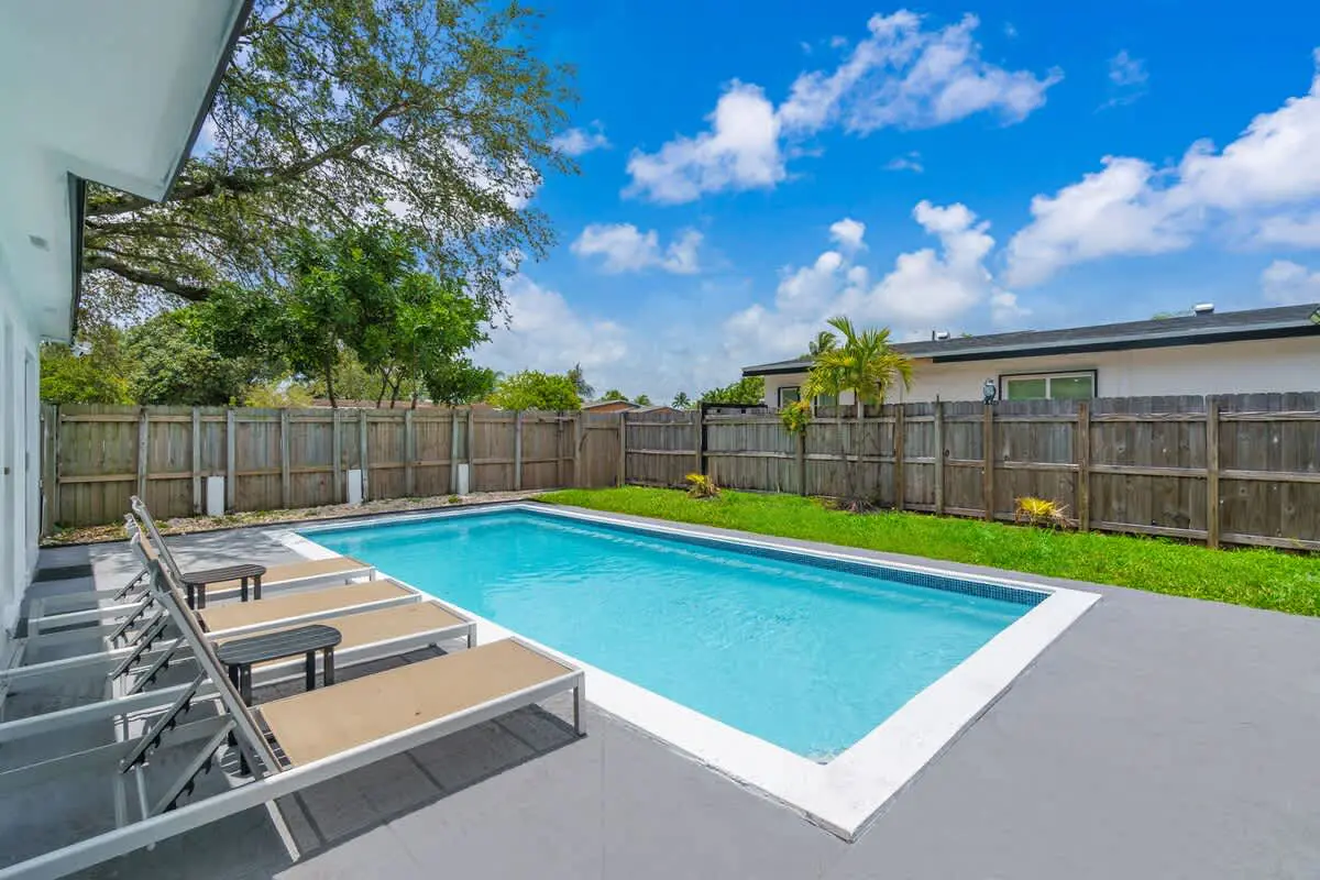 Private Heated Pool Home Arcade Games & Firepit