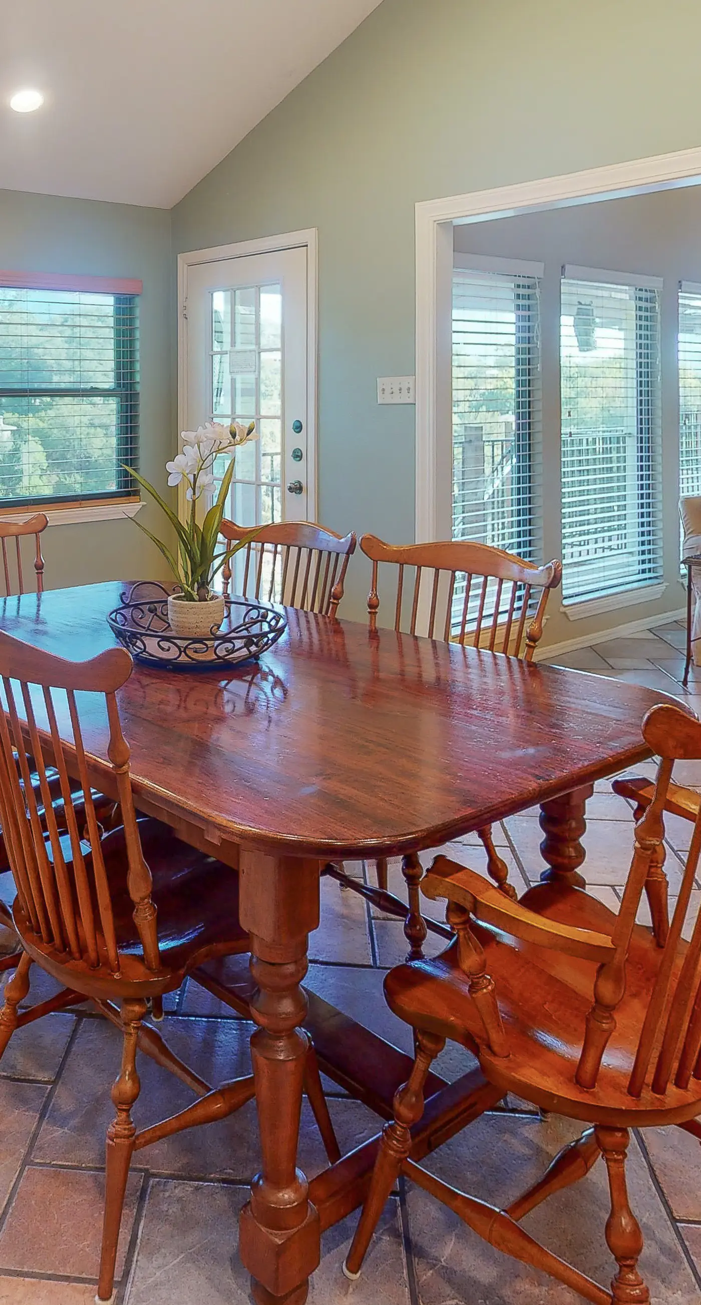 Lake Travis Waterfront Home with Dock Access | 4BR