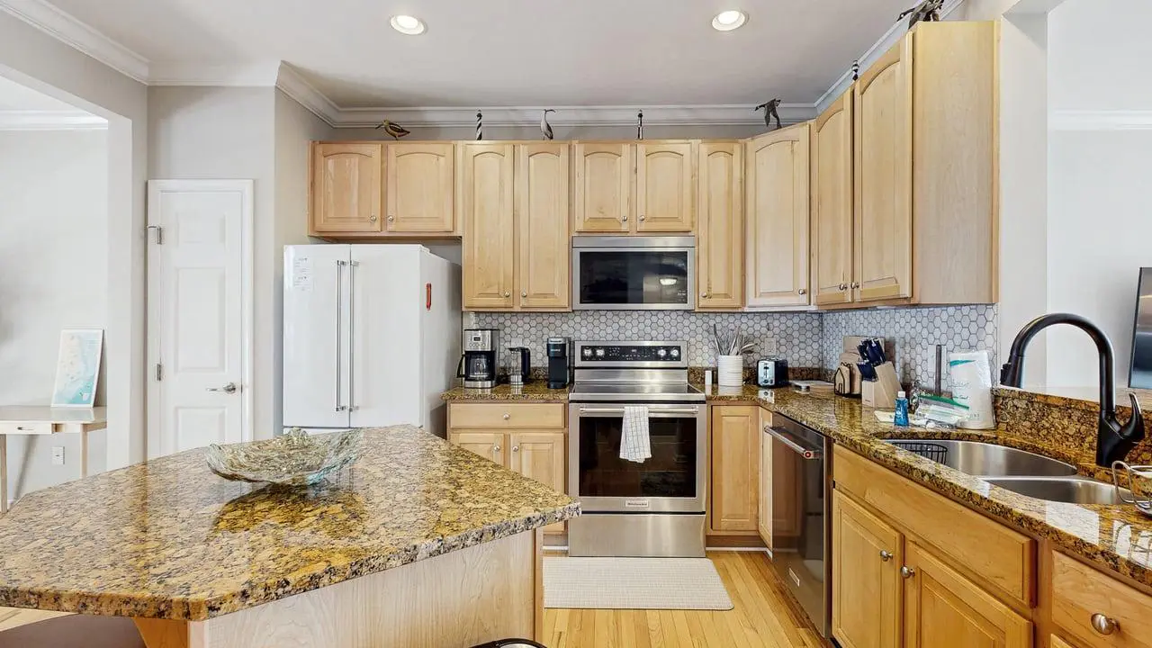 Rehoboth Crossing - 37063 Turnstone Cir