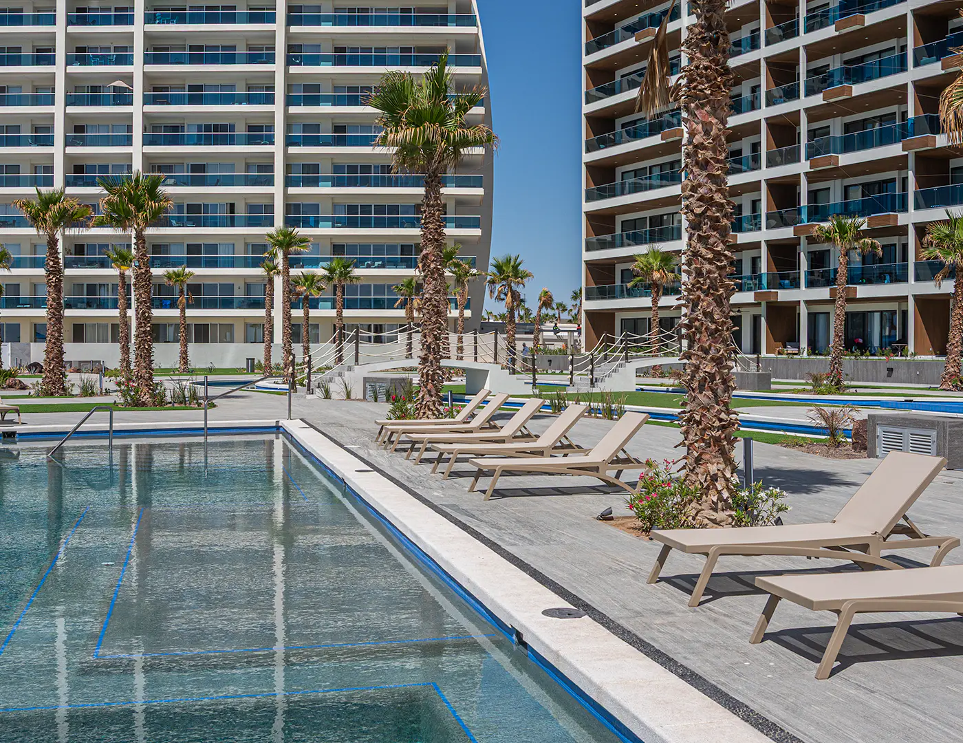 Encantame Soleil R1003 - Studio