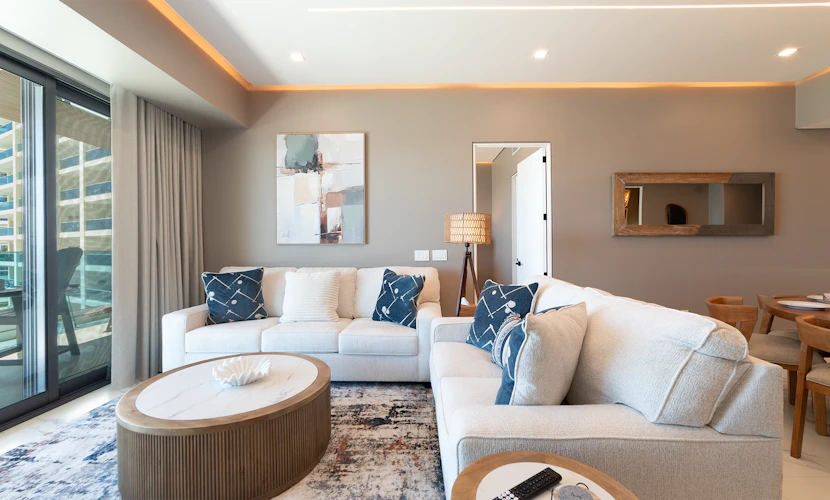 R301 Stunning Beachfront 3BR Condo with Panoramic Ocean Views and Private Balcony