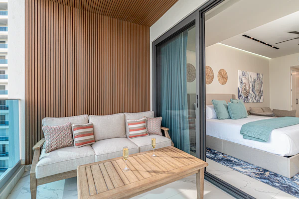 Encantame Soleil studio with king bed, 1 bath, for up to 2 adults.