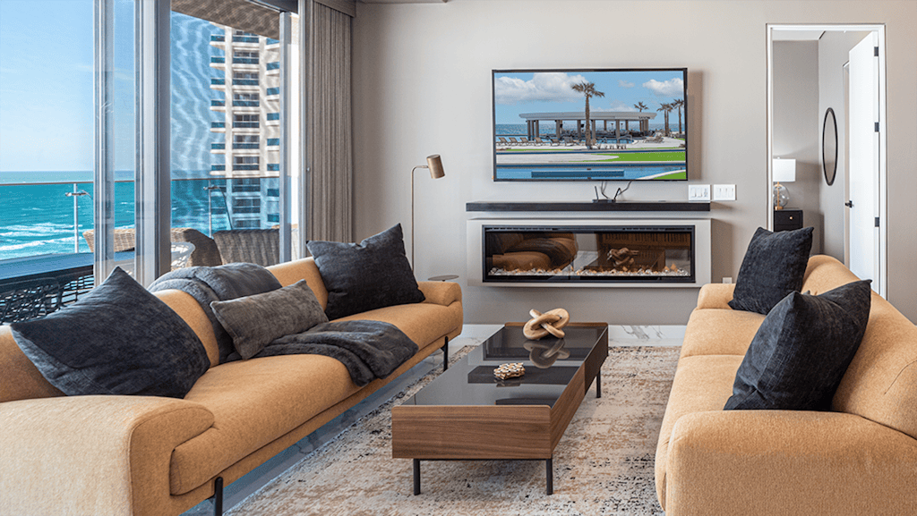 R1204 Oceanfront 3BR Condo with Stunning Views & Modern Comfort