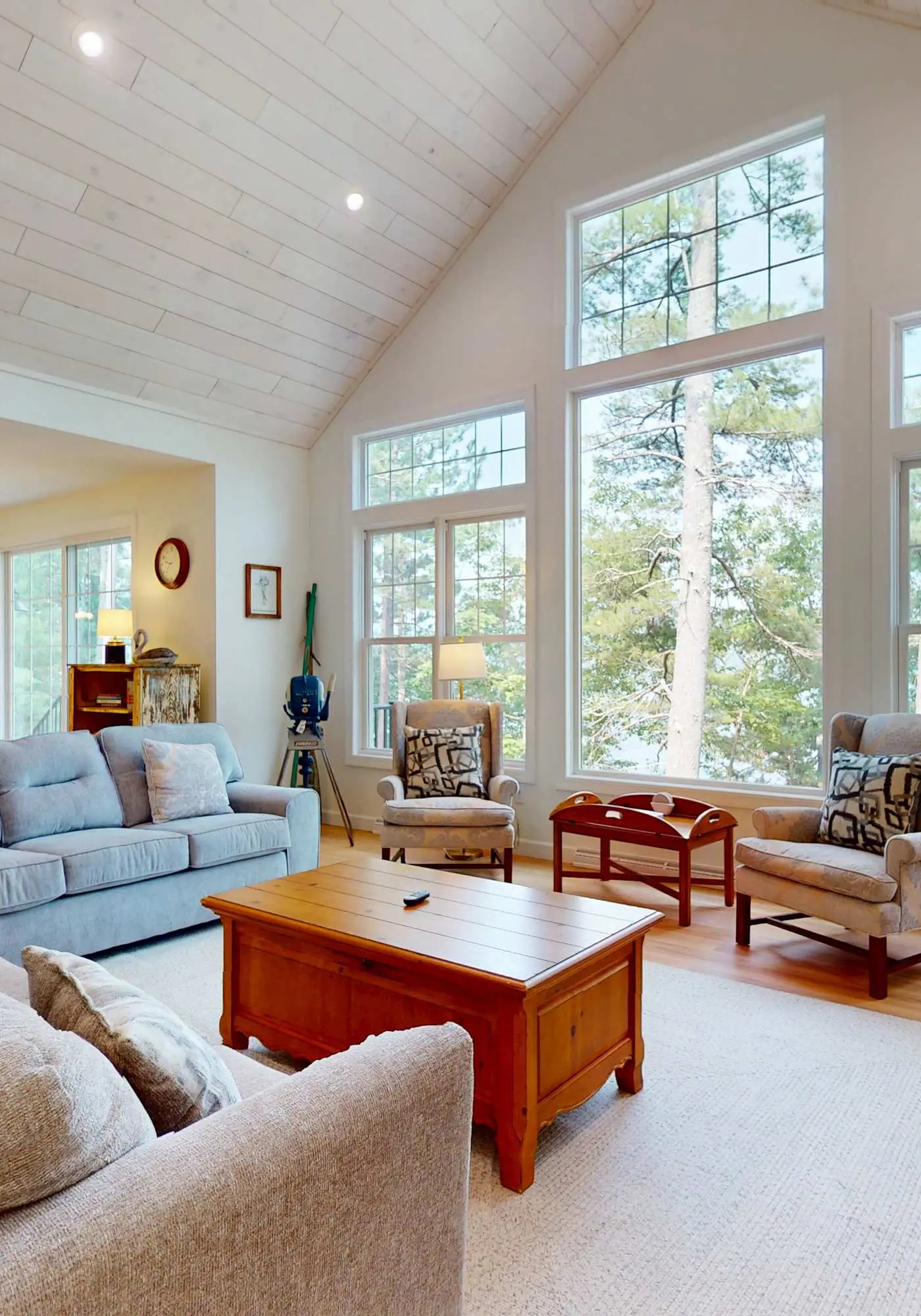 Lakefront Luxury, Dock, Game Room & Screened Porch