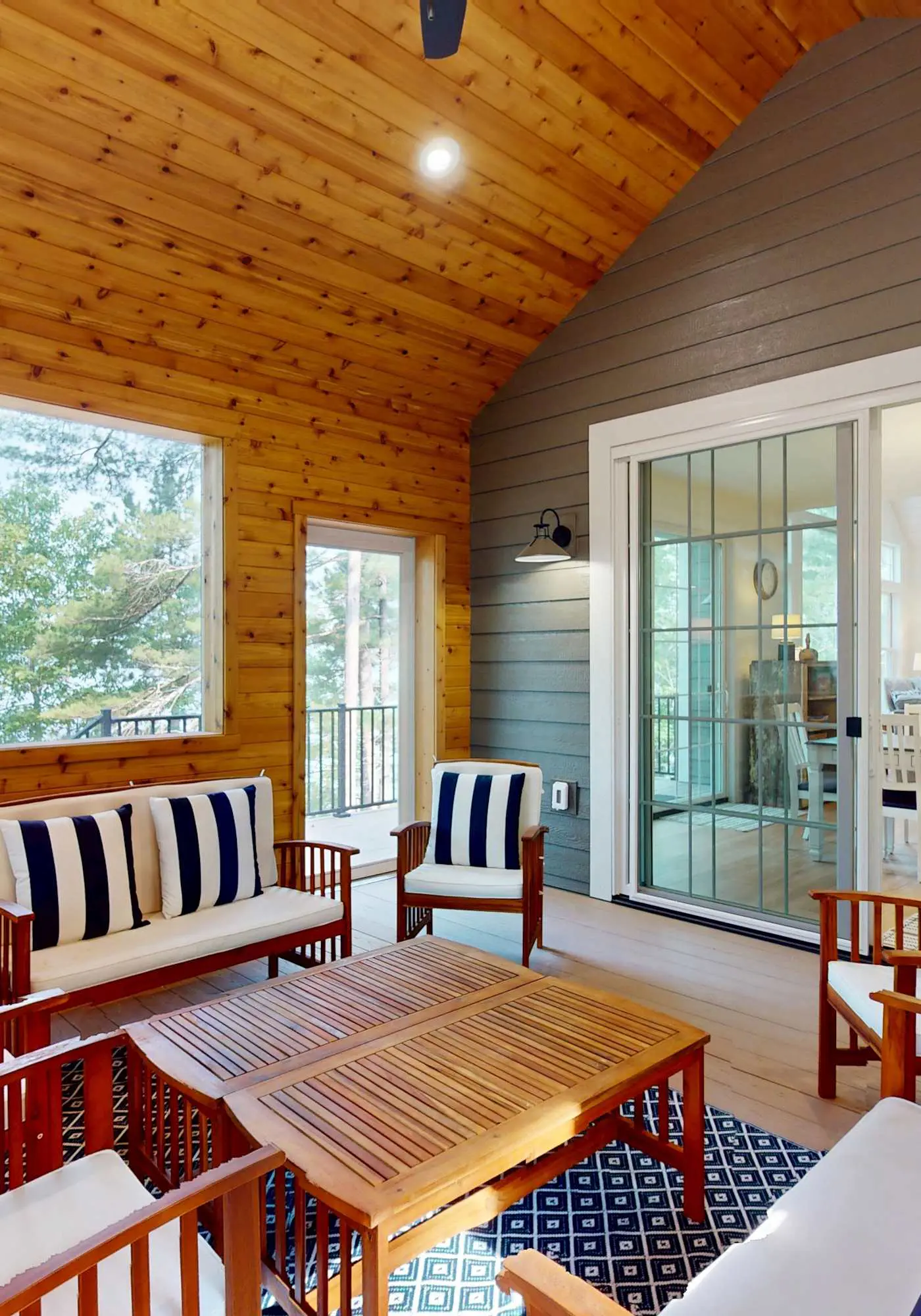 Lakefront Luxury, Dock, Game Room & Screened Porch