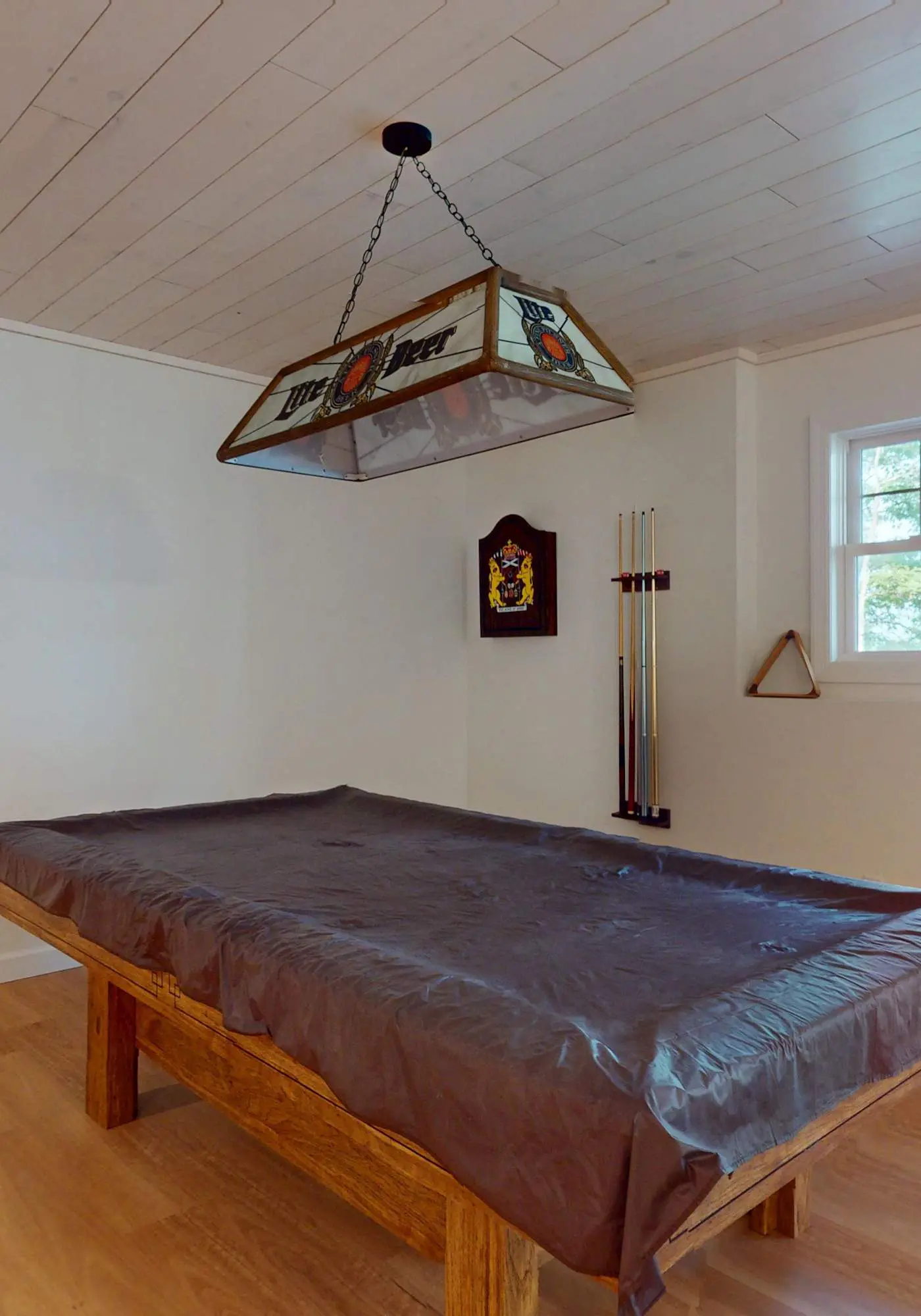Lakefront Luxury, Dock, Game Room & Screened Porch