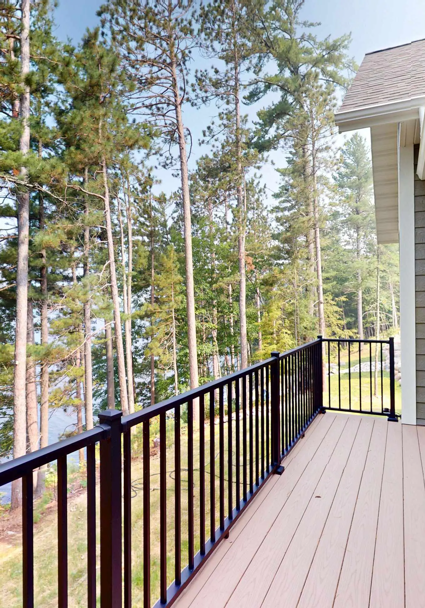 Lakefront Luxury, Dock, Game Room & Screened Porch