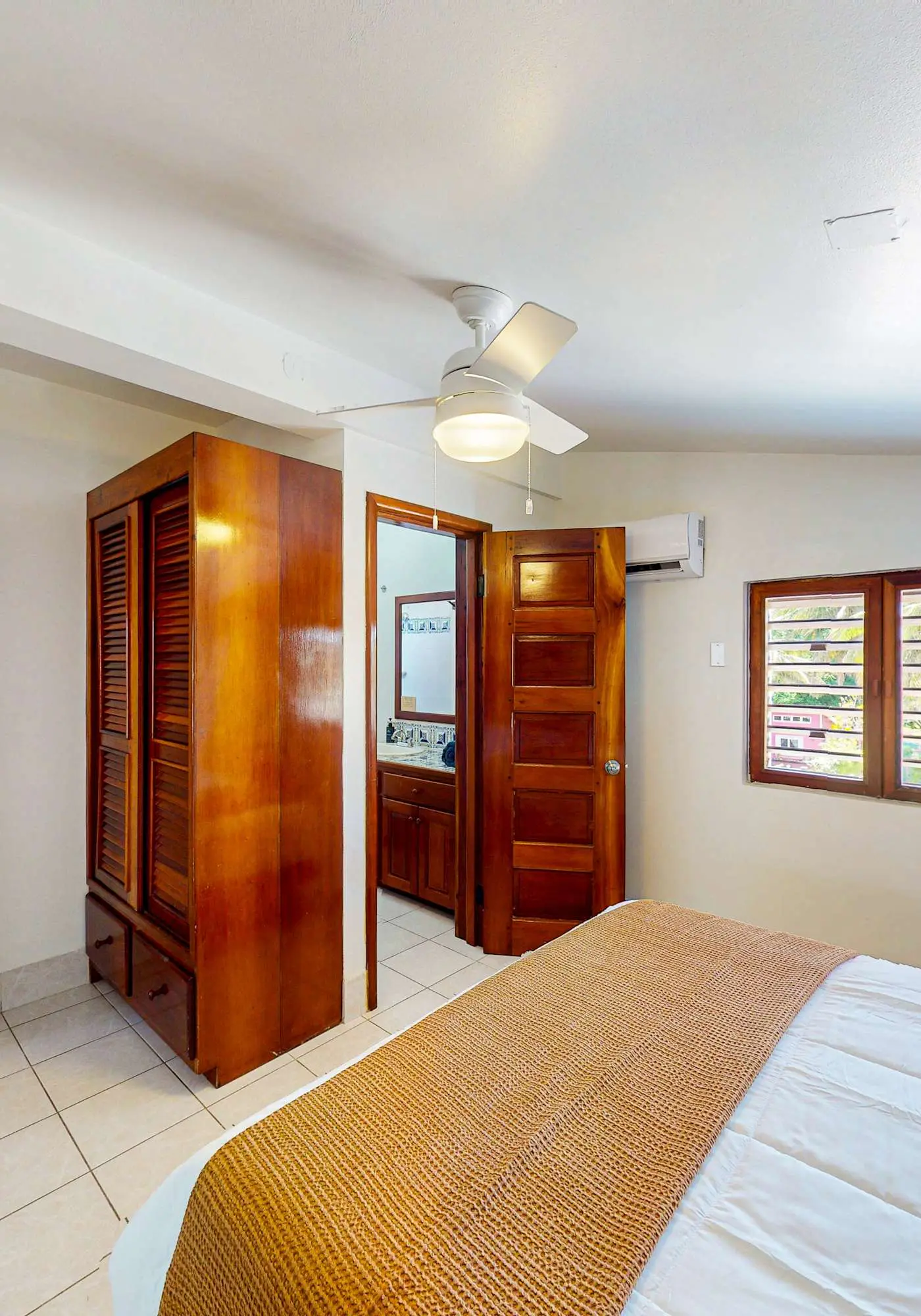 Oceanfront 3BR Condo at Caribe Island