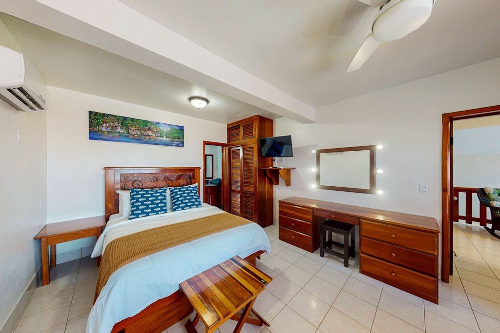 Welcome to Paradise Found, a spacious three-bedroom, three-bathroom condo at Caribe Island on Ambergris Caye. Enjoy an oceanfront setting, a relaxed island atmosphere, and access to the community pool and beach—an ideal home base for families and small groups.

Spend the day on the water, explore the island by golf cart, or simply unwind by the pool before returning to the comfort of your condo.