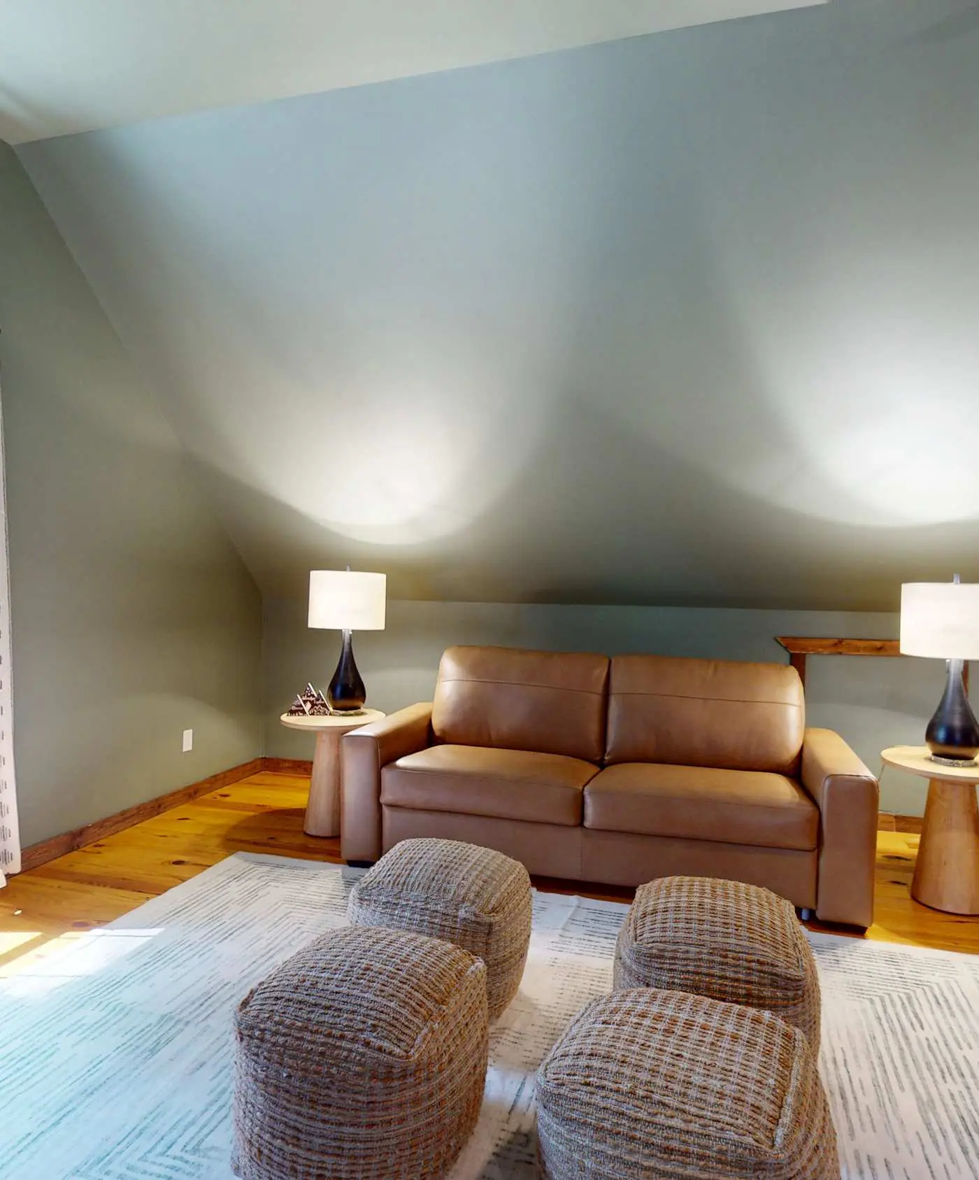 Great for gatherings, hot tub, sauna, gas grill, firepit, gameroom, outdoor seating