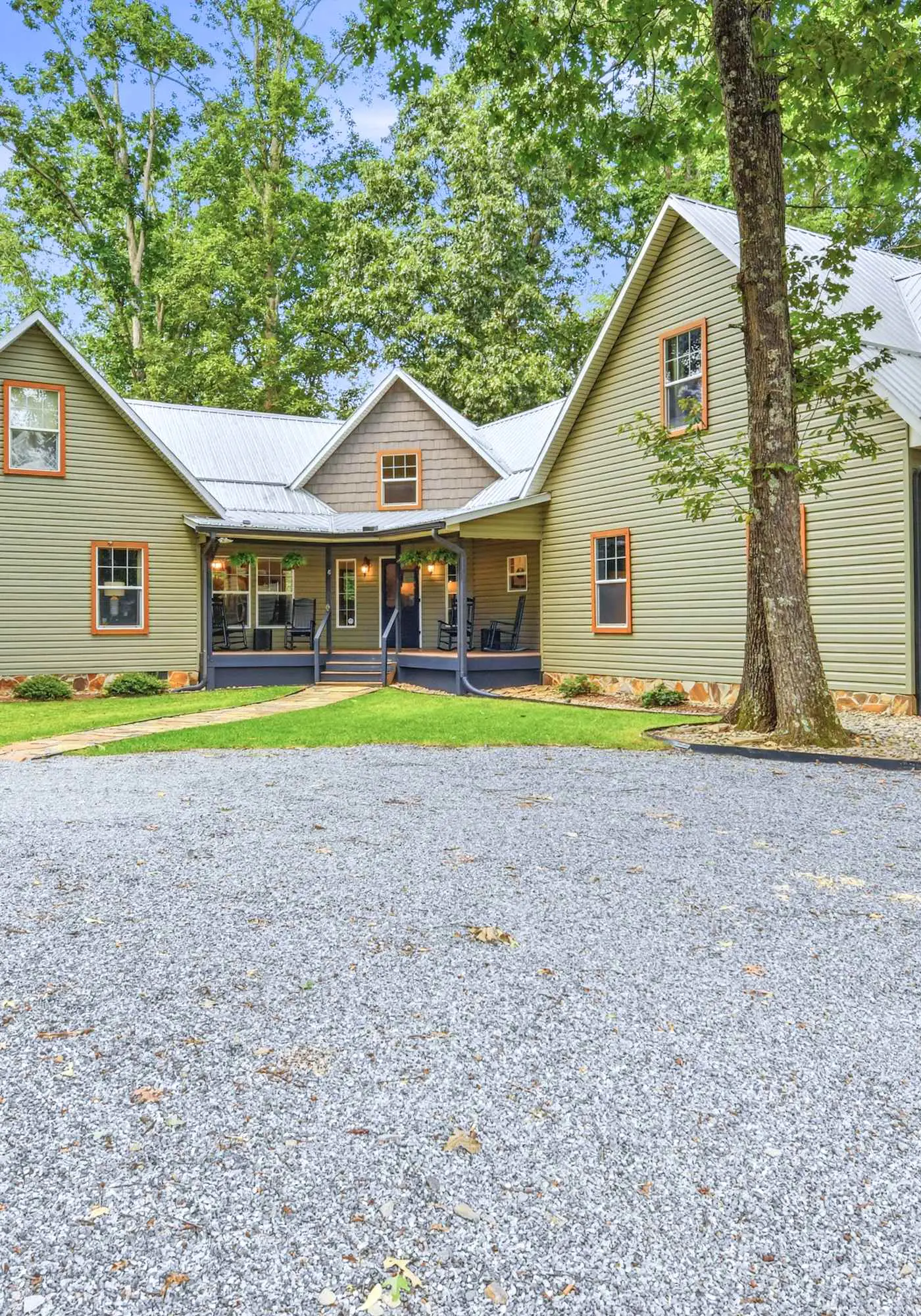 Great for gatherings, hot tub, sauna, gas grill, firepit, gameroom, outdoor seating