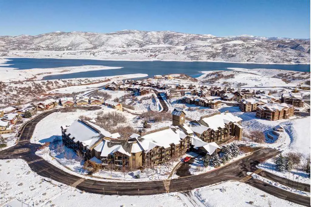 Cozy Mountain Retreat - 1BR Condo with 2 Full Baths Near Jordanelle & Park City