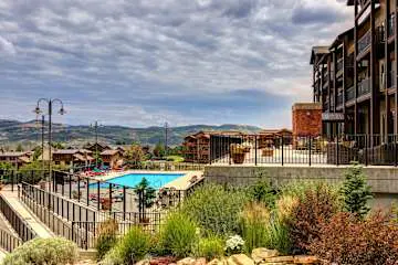 Cozy Mountain Retreat - 1BR Condo with 2 Full Baths Near Jordanelle & Park City
