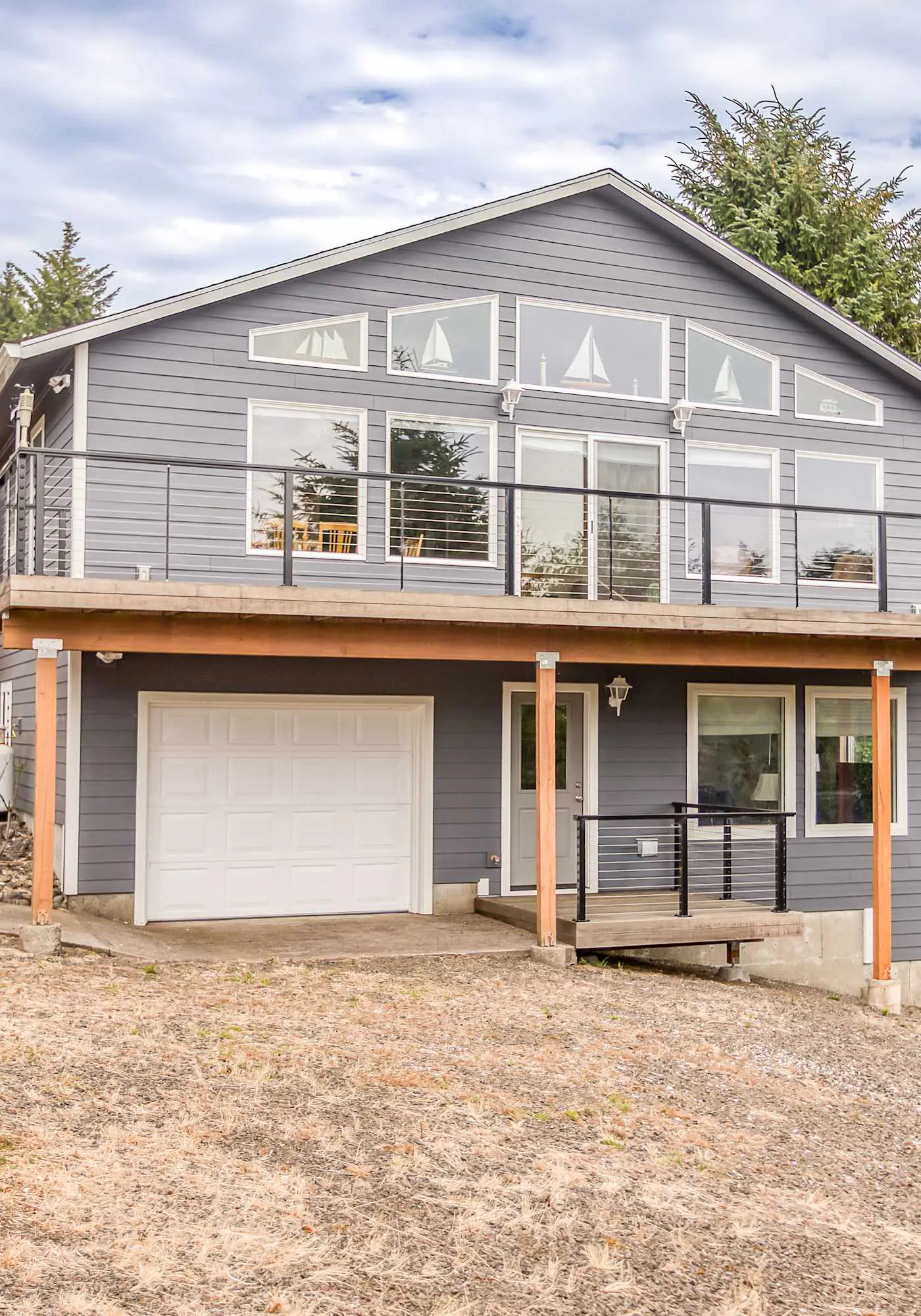 Beach Swagger | Bay Views & Coastal Escape