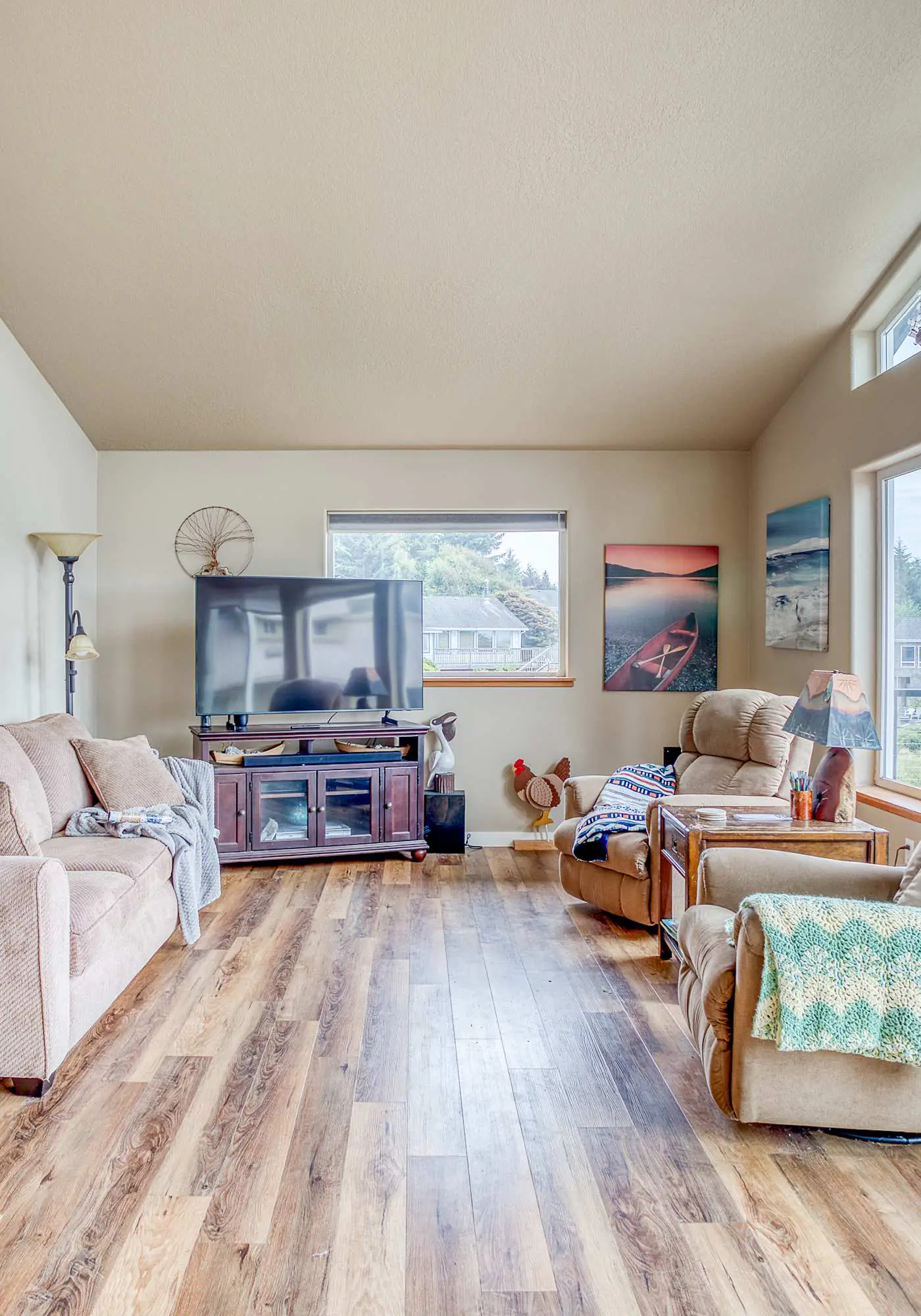 Beach Swagger | Bay Views & Coastal Escape
