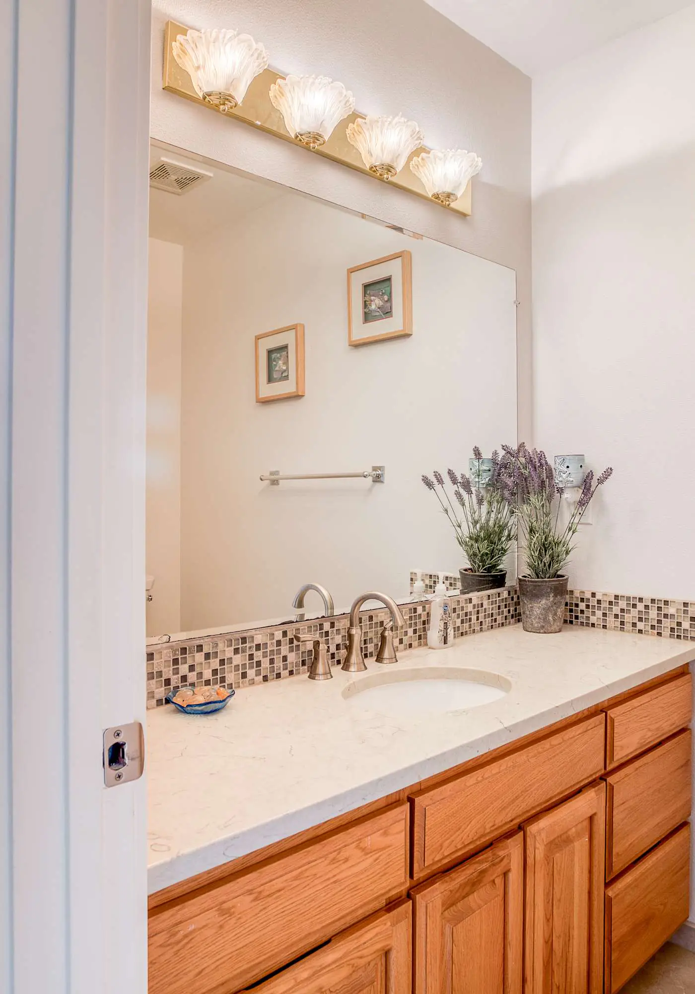 Beach Swagger | Bay Views & Coastal Escape
