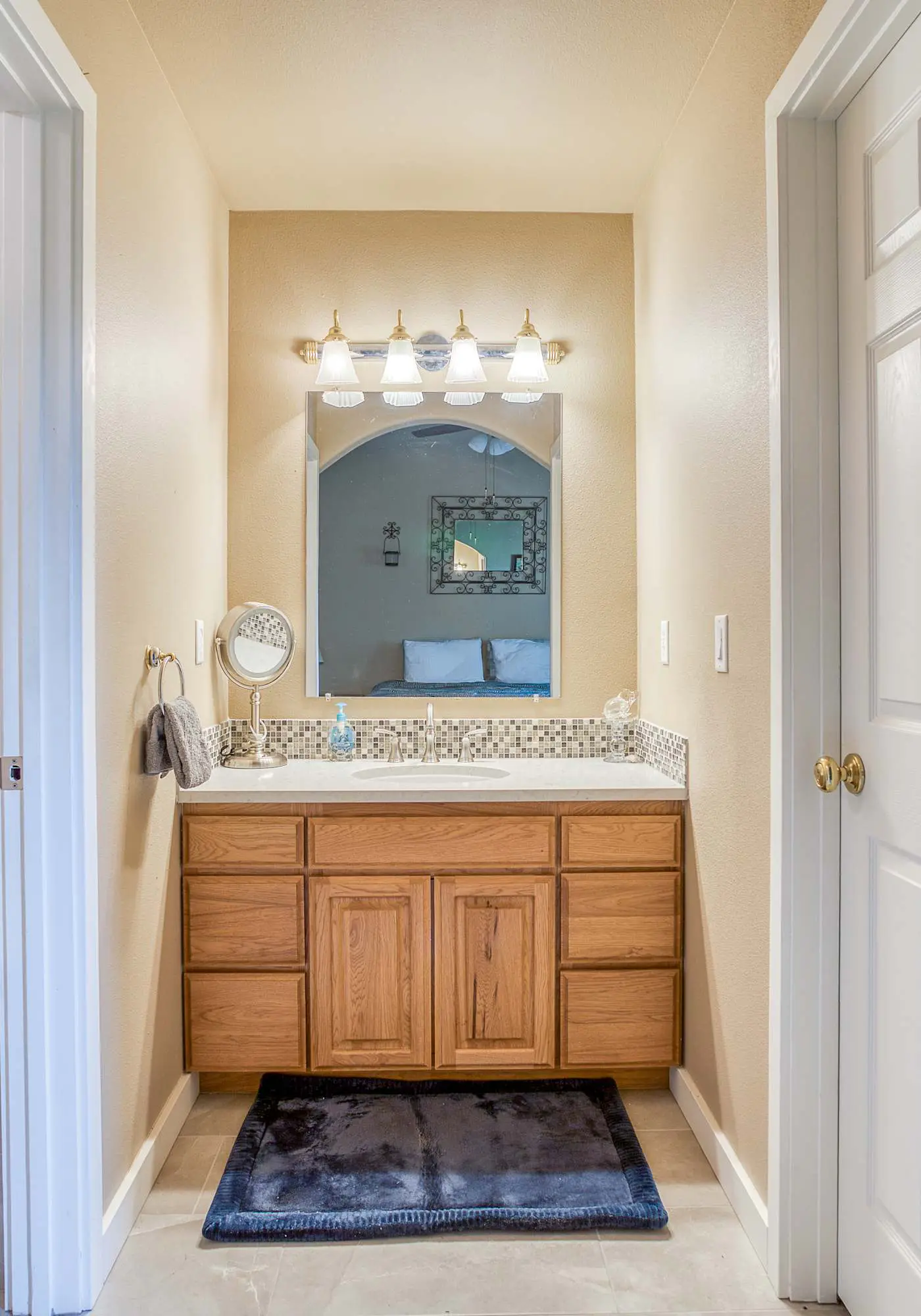 Beach Swagger | Bay Views & Coastal Escape