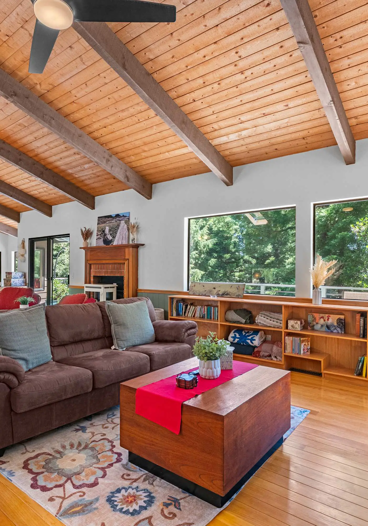 Gualala Redwoods Home with Game Room Soaking Tub and ADU
