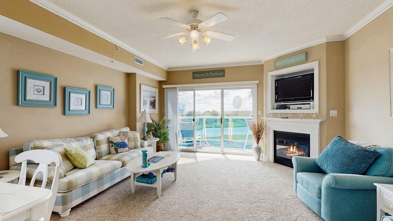 Sunset Pointe 302 - Pool, Prime Location
