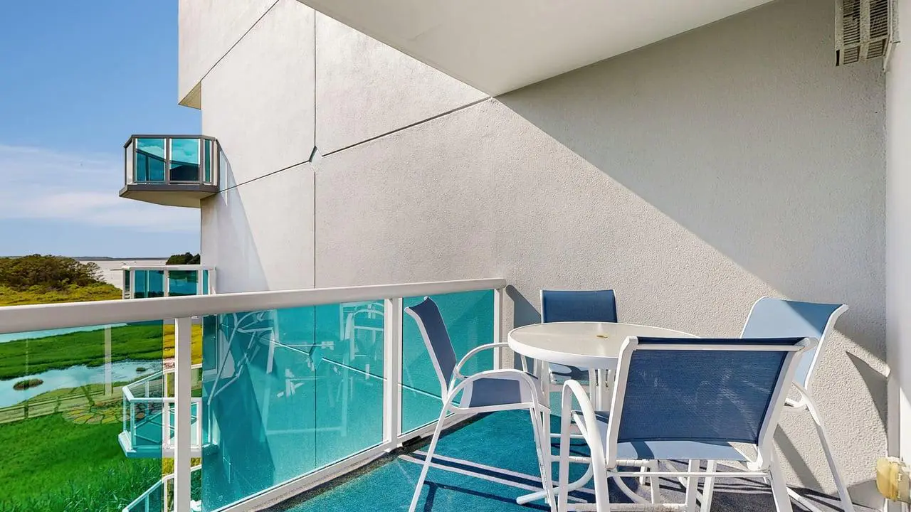 Sunset Pointe 302 - Pool, Prime Location