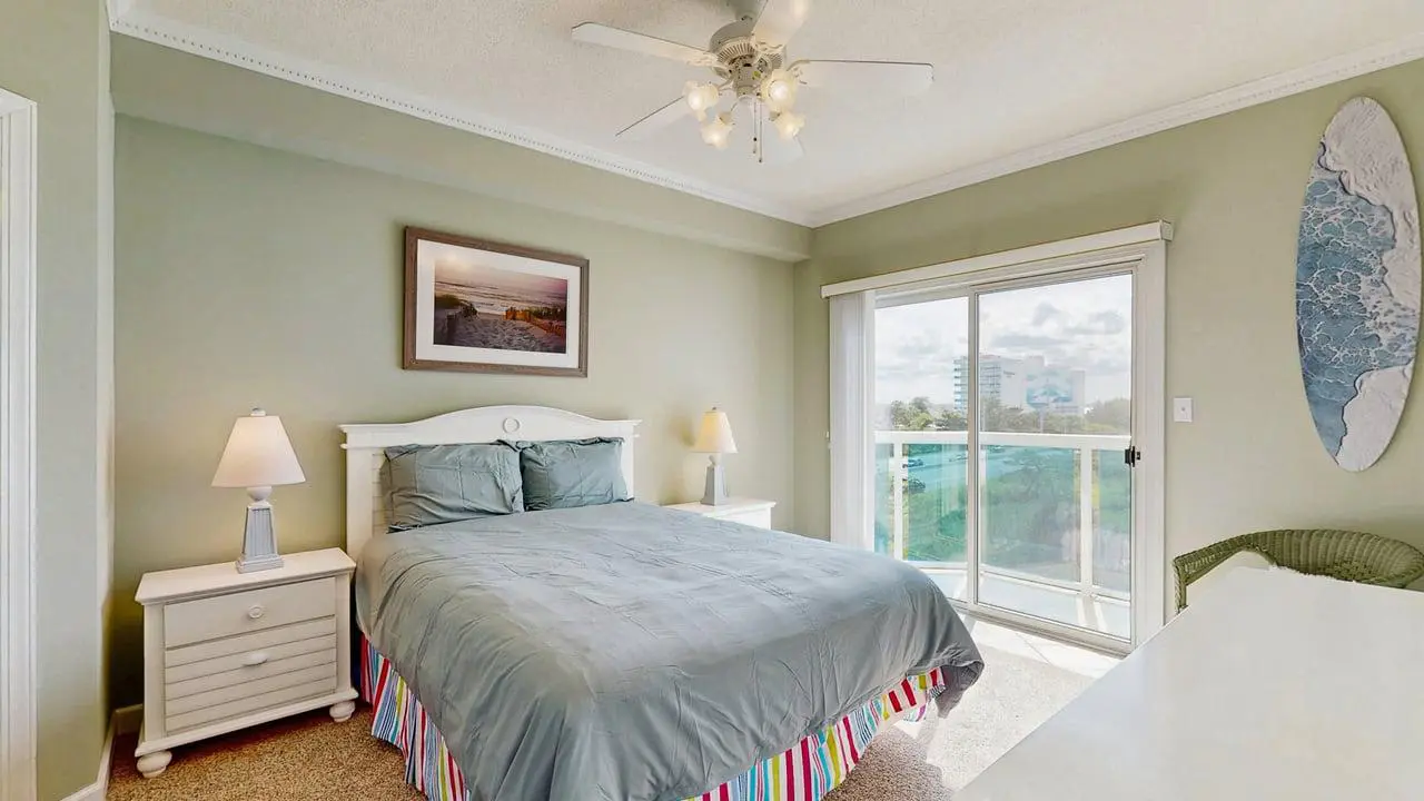 Sunset Pointe 302 - Pool, Prime Location