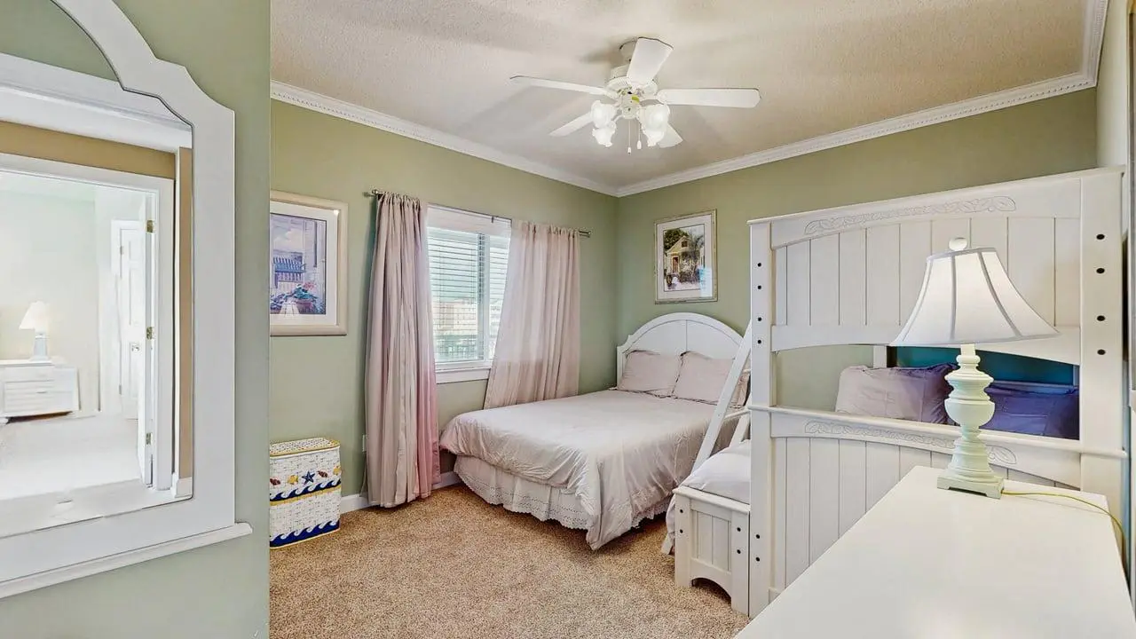 Sunset Pointe 302 - Pool, Prime Location