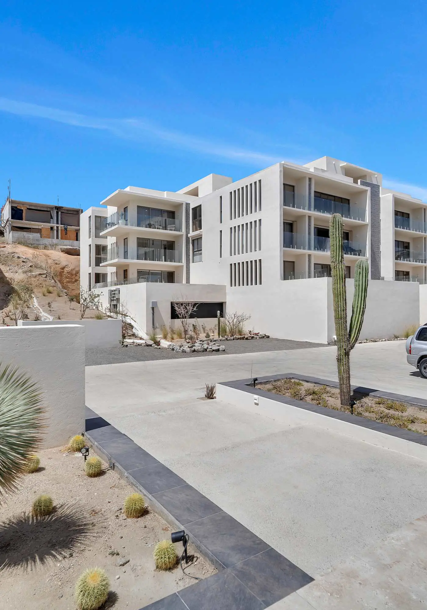 Brand New Pet-Friendly Condo - Private Pool