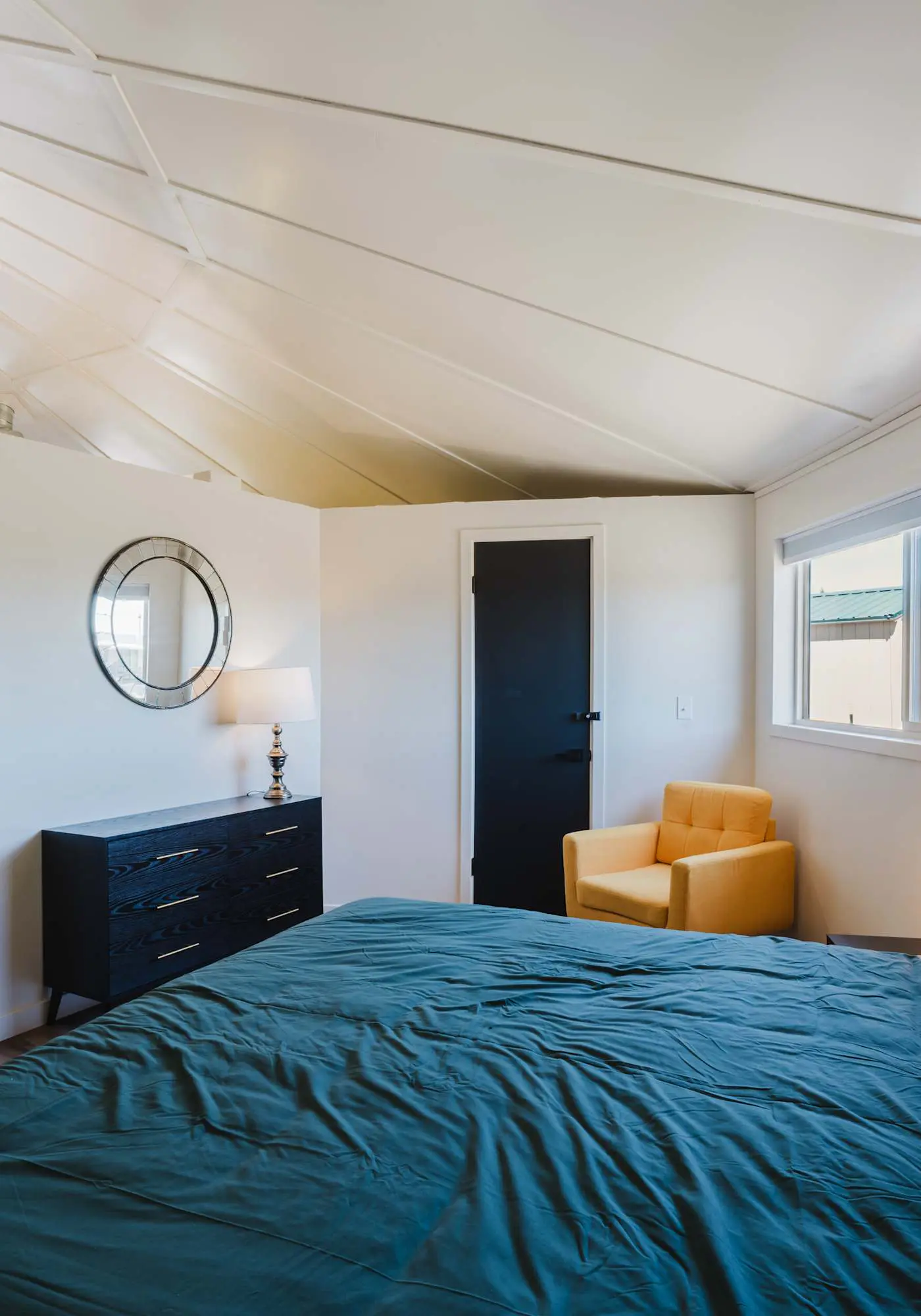 Escape to your private, pet-friendly yurt retreat with mountain views, just minutes from Bend and Sisters.