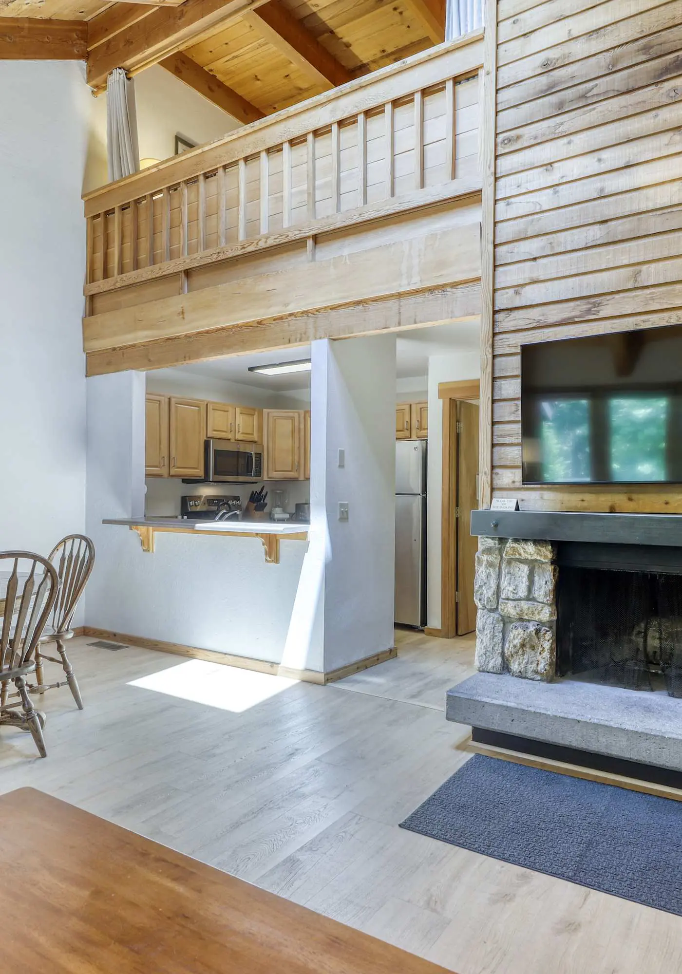 Condo at Granlibakken Tahoe Resort - Ski-In - Ski-Out with Pool, Spa & Minutes from Lake Tahoe