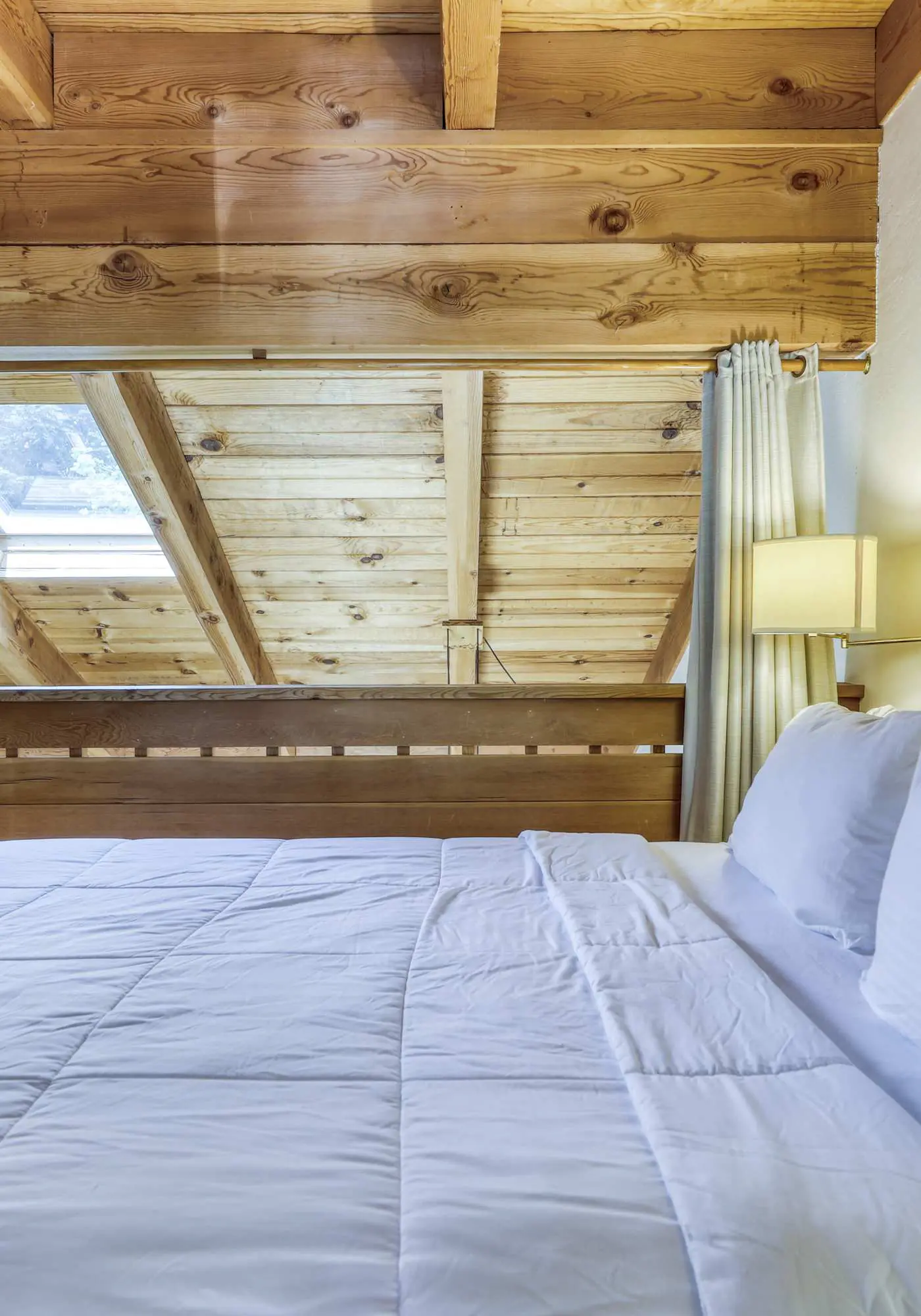 Condo at Granlibakken Tahoe Resort - Ski-In - Ski-Out with Pool, Spa & Minutes from Lake Tahoe