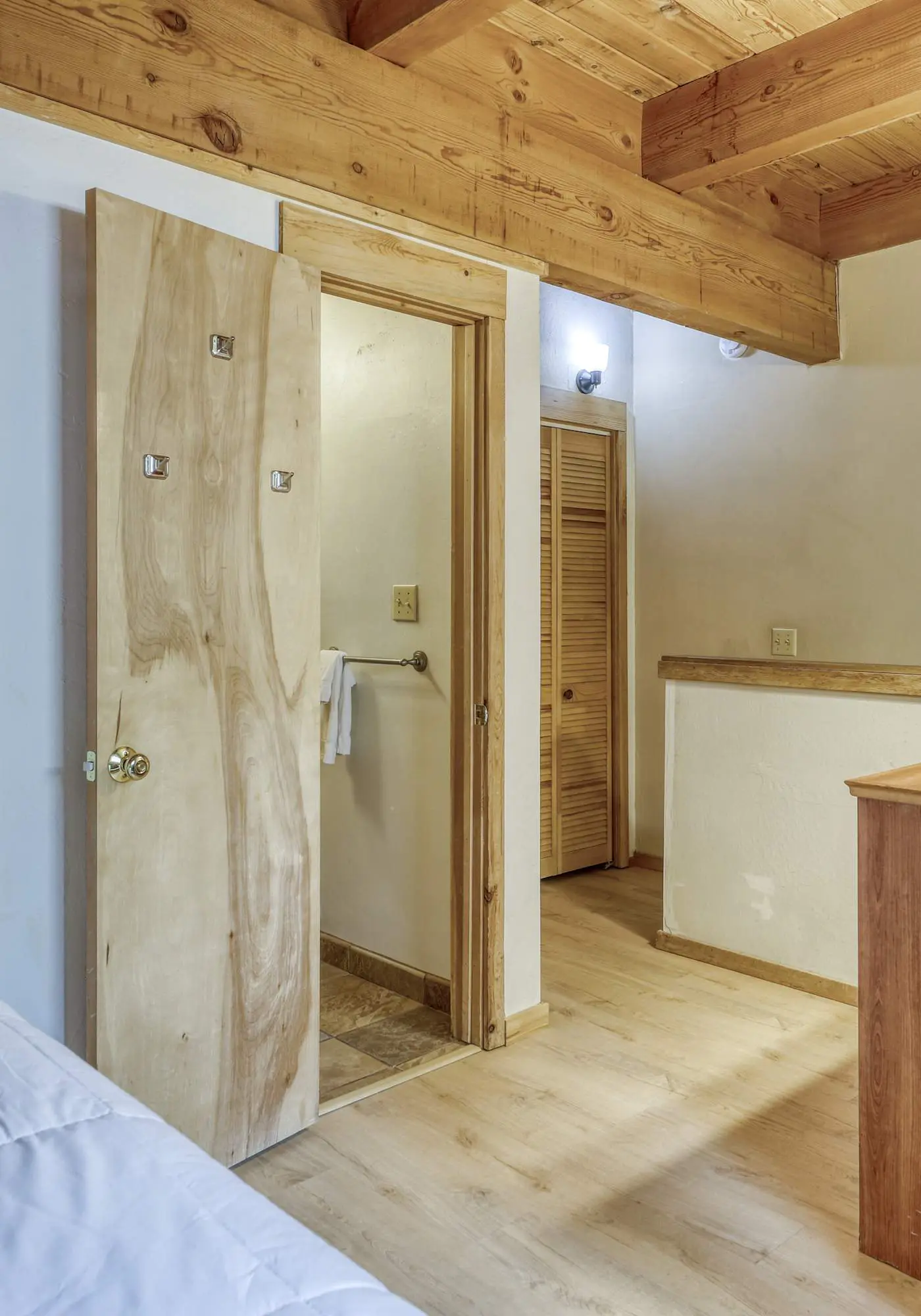 Condo at Granlibakken Tahoe Resort - Ski-In - Ski-Out with Pool, Spa & Minutes from Lake Tahoe