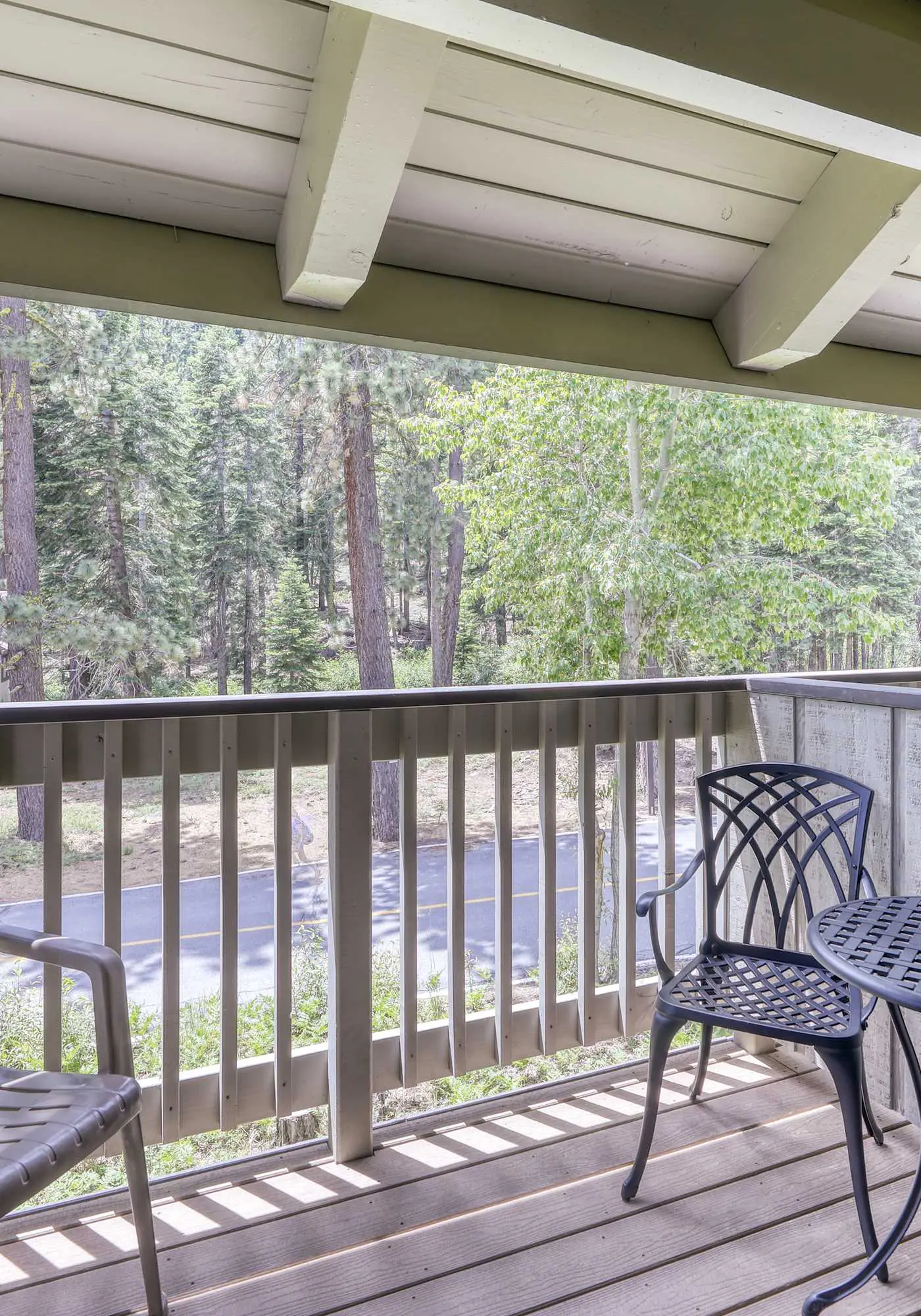 Condo at Granlibakken Tahoe Resort - Ski-In - Ski-Out with Pool, Spa & Minutes from Lake Tahoe