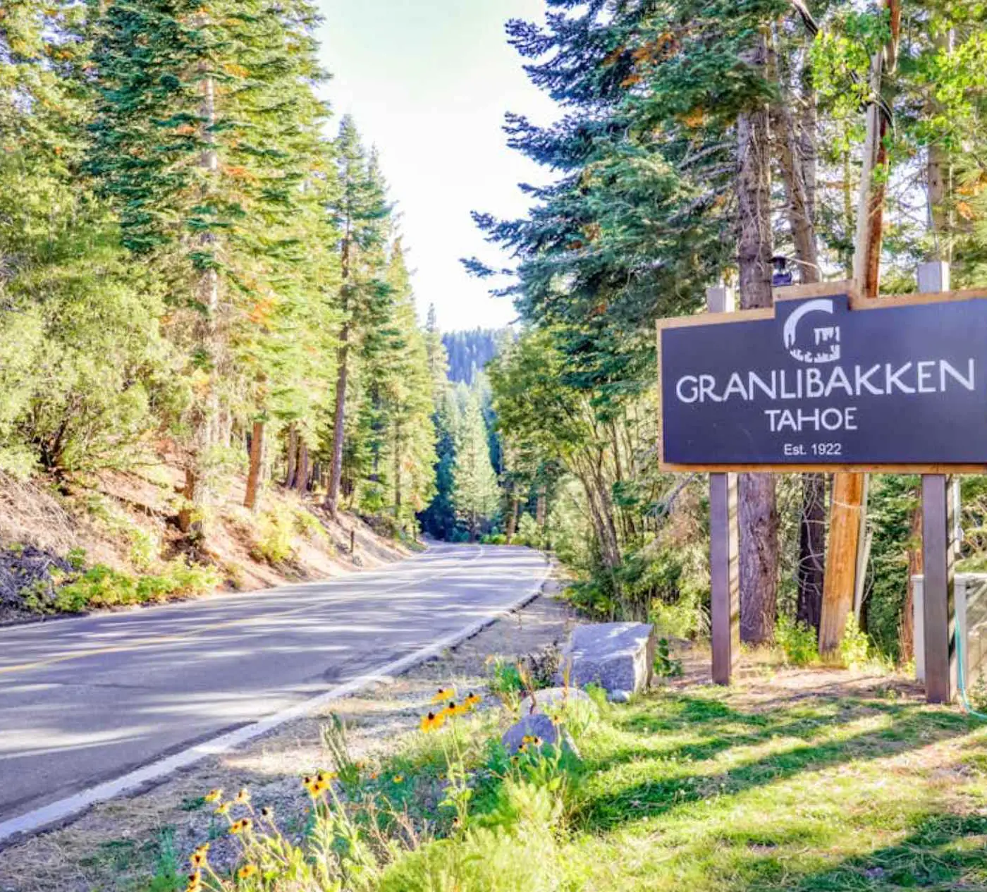 Condo at Granlibakken Tahoe Resort - Ski-In - Ski-Out with Pool, Spa & Minutes from Lake Tahoe