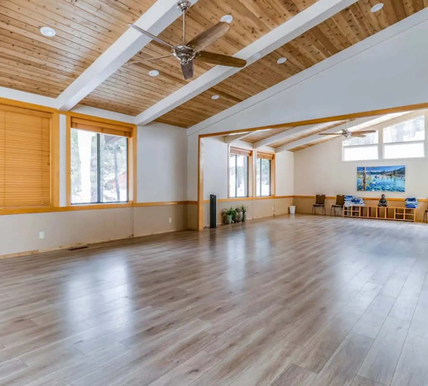 Condo at Granlibakken Tahoe Resort - Ski-In - Ski-Out with Pool, Spa & Minutes from Lake Tahoe