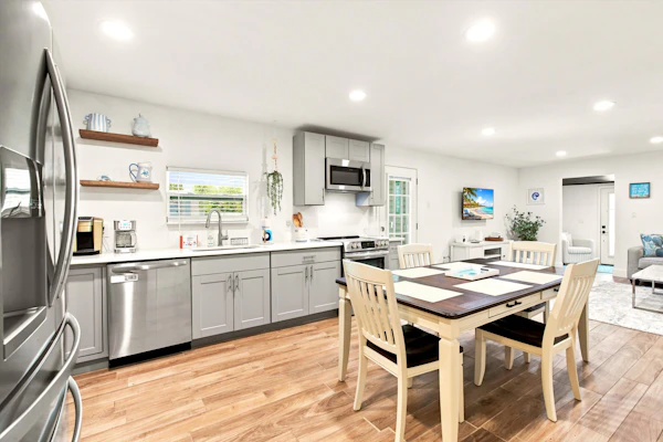 Discover the perfect waterfront escape in beautiful Naples, Florida! This spacious four-bedroom, single-level home is nestled along a peaceful canal, offering the ideal setting for a relaxing Southwest Florida vacation. Designed with comfort and convenience in mind, this home provides plenty of space for families and groups to gather, unwind, and create lasting memories.
Wake up to tranquil water views and enjoy your morning coffee on the outdoor patio before spending the day exploring everything Naples has to offer. Bring your kayak or fishing gear and take advantage of the home's canal access, or venture out to nearby white-sand beaches, championship golf courses, nature preserves, and world-class shopping and dining. Whether you're cycling through scenic neighborhoods, enjoying a day on the water, or watching the sunset from the backyard, this home is the perfect base for your Florida adventure.
Inside, you'll find a fully equipped kitchen with everything needed to prepare meals, inviting living spaces for relaxing after a day of sightseeing, and comfortable accommodations for the entire group. The private backyard offers a peaceful retreat where you can enjoy the waterfront setting and Florida sunshine.
Conveniently located near Naples' most popular attractions while offering the privacy of a quiet waterfront neighborhood, this home combines relaxation, recreation, and coastal charm. Whether you're planning a family vacation, a getaway with friends, or an extended stay, you'll enjoy all the comforts of home in one of Southwest Florida's most desirable destinations.