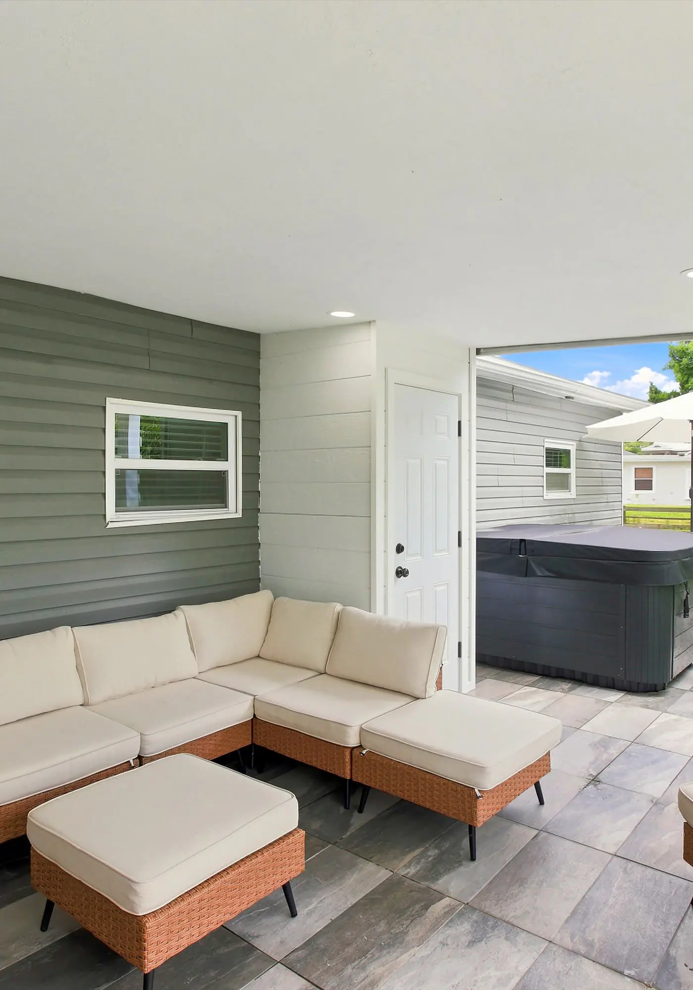 Spacious Waterfront Home - Private Canal Access and Large Yard in Naples